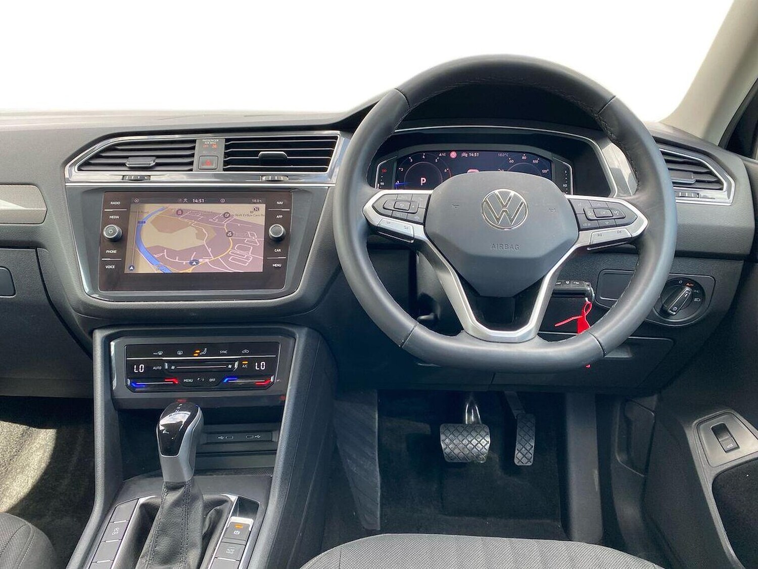 Used Volkswagen Tiguan Allspace 2024 for sale - 76600124: Photo 9