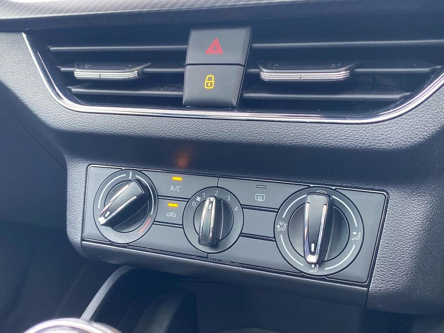 Used Skoda Kamiq 2023 for sale - 75956543: Photo 12