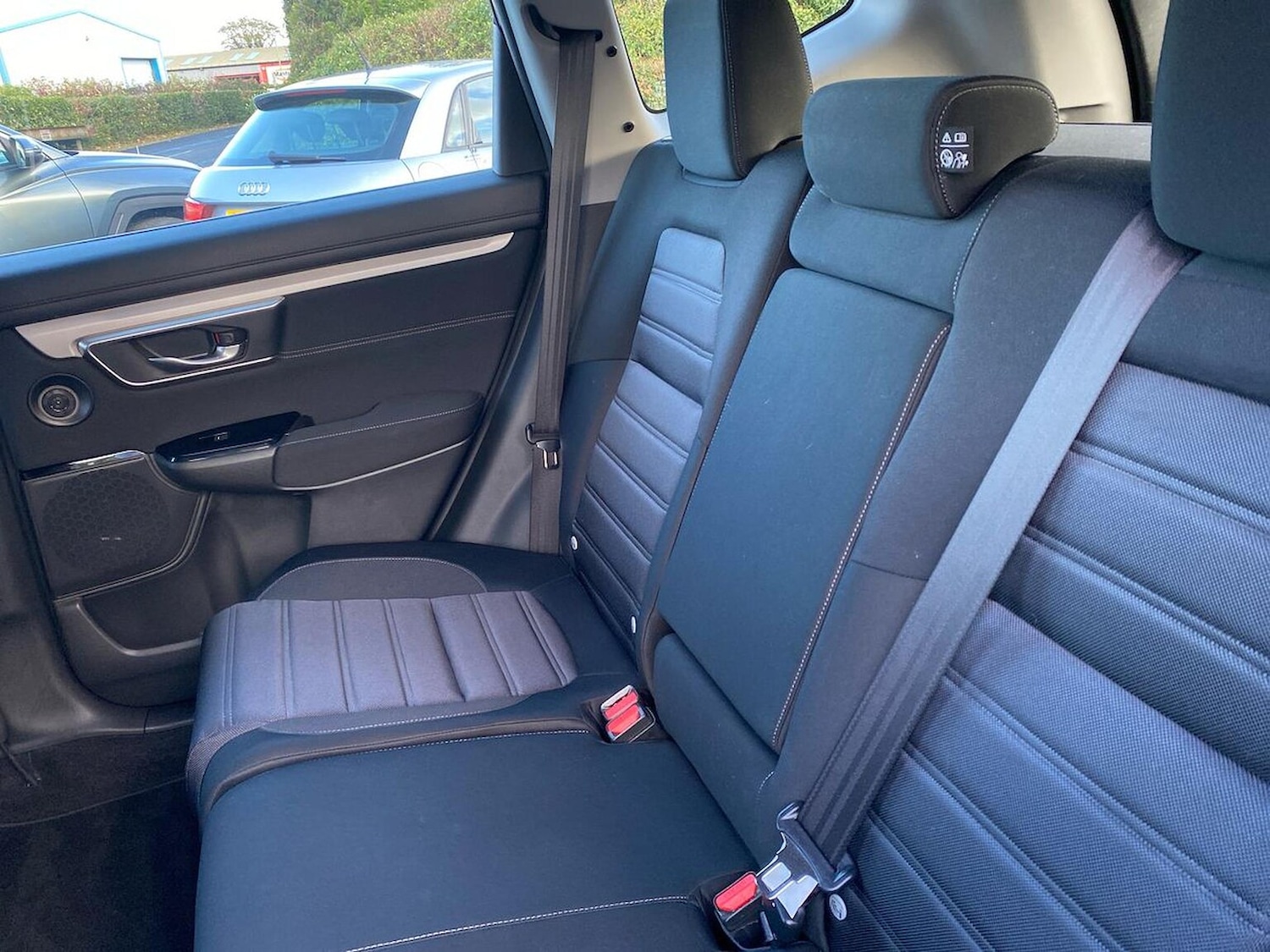 Used Honda CR-V 2019 for sale - 76374332: Photo 16