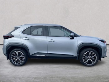 Used Toyota Yaris Cross 2022 for sale - 76292983: Photo