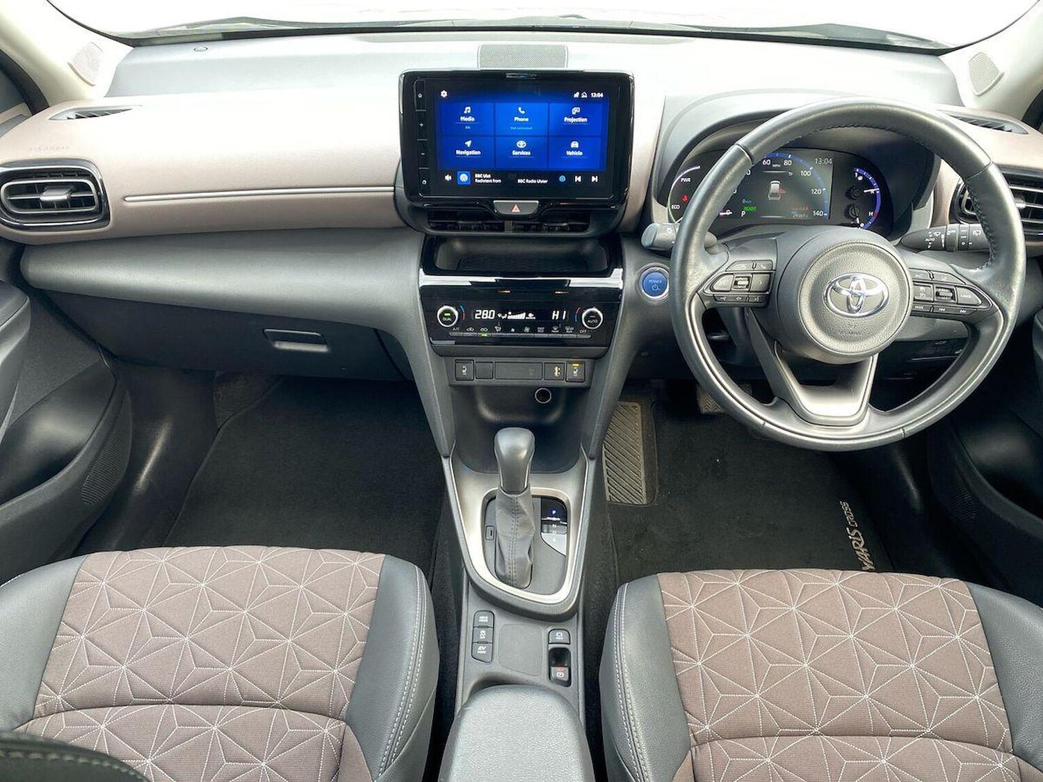 Used Toyota Yaris Cross 2022 for sale - 76292983: Photo 8