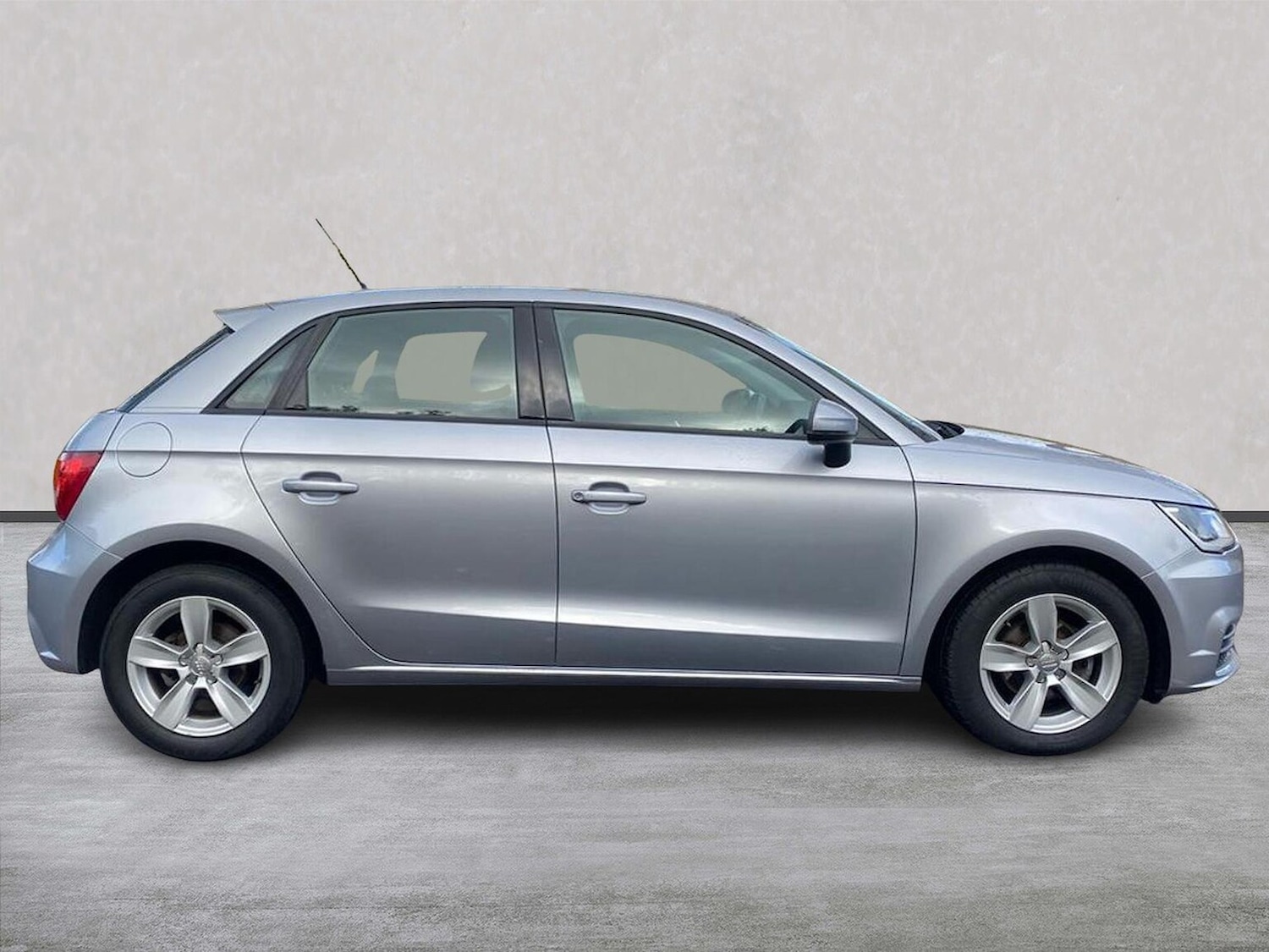 Used Audi A1 2017 for sale - 76293063: Photo 3