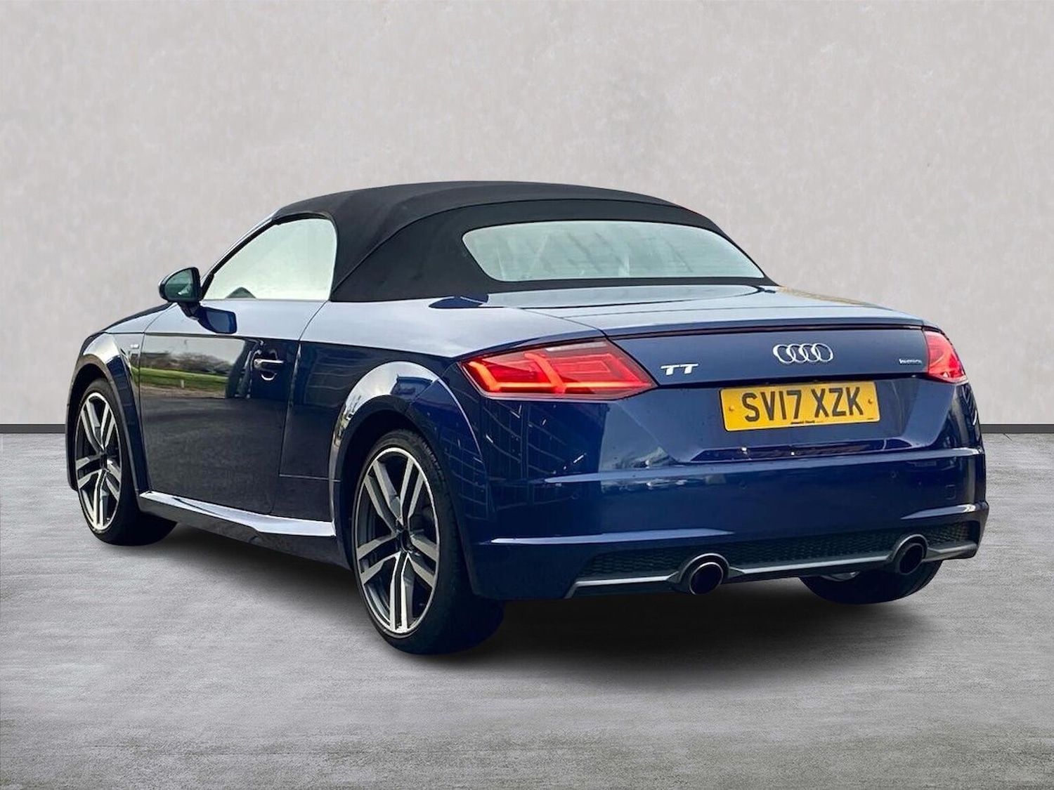 Used Audi TT 2017 for sale - 76570976: Photo 2