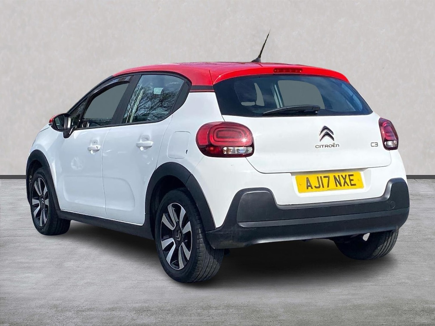 Used Citroen C3 2017 for sale - 78193704: Photo 2