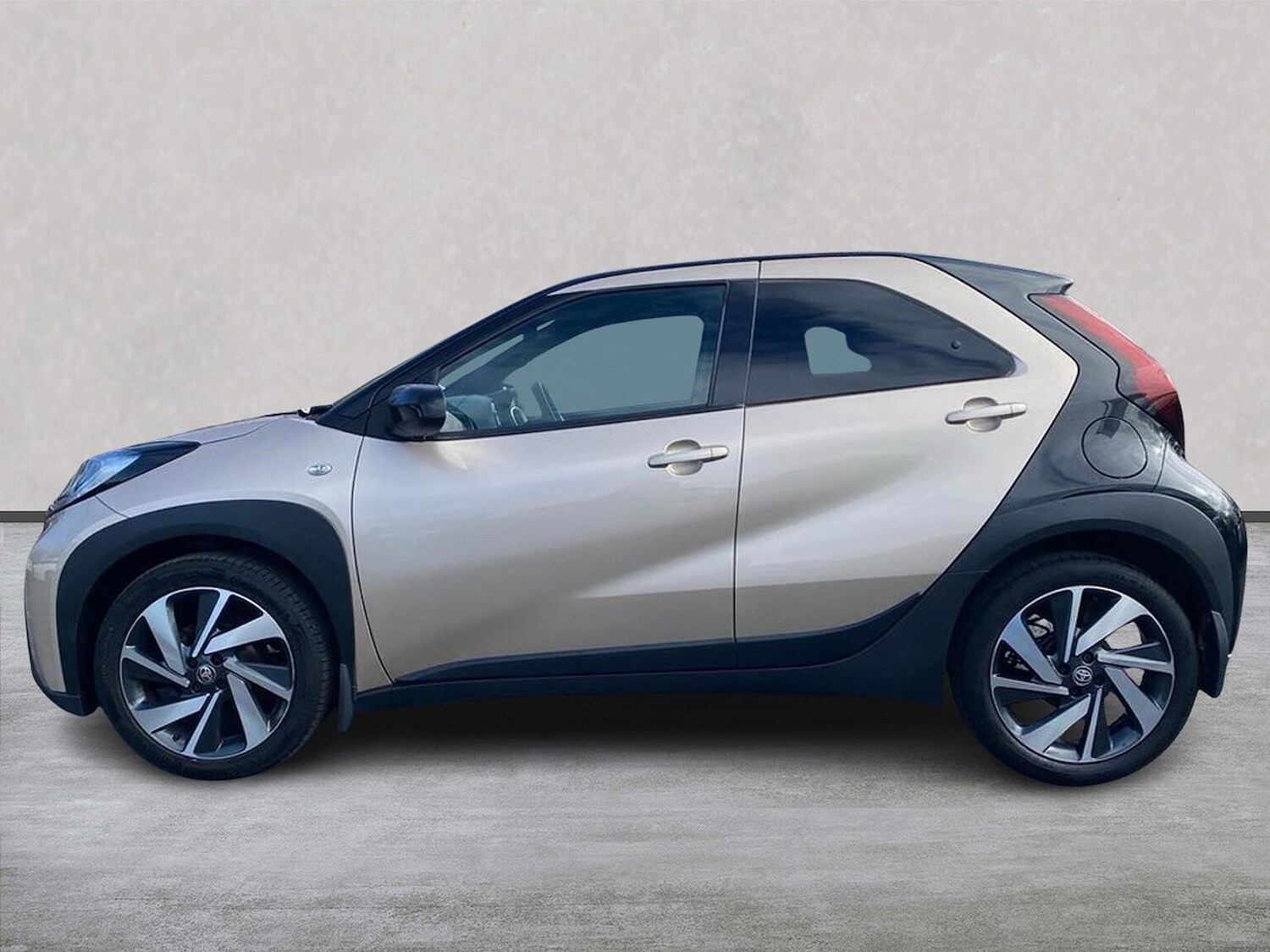 Used Toyota Aygo X 2023 for sale - 78193658: Photo 21