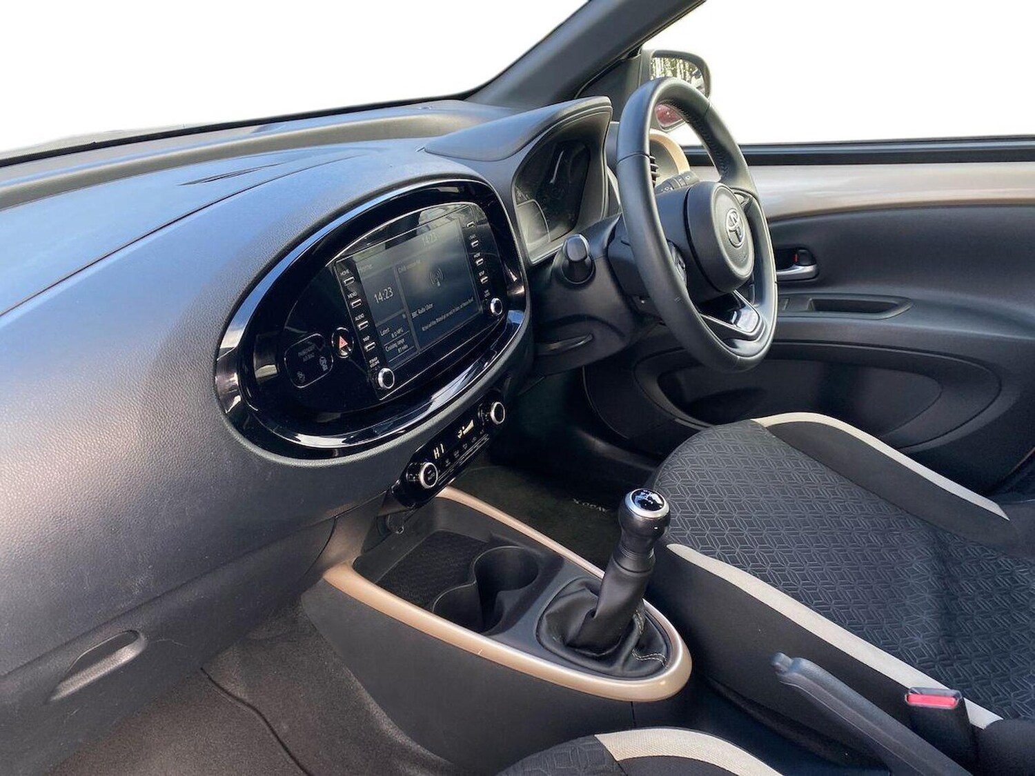 Used Toyota Aygo X 2023 for sale - 78193658: Photo 9