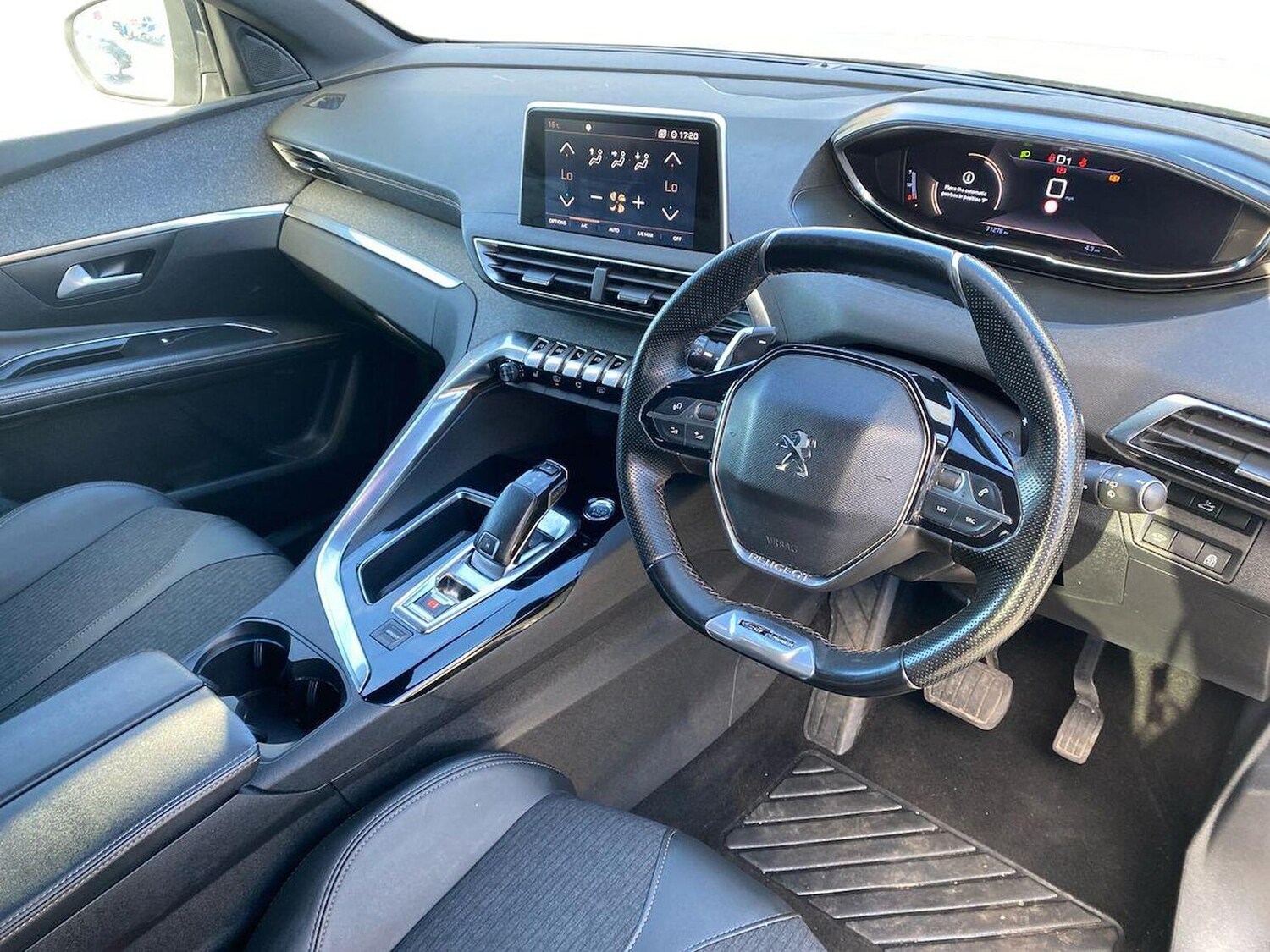 Used Peugeot 5008 2020 for sale - 78193641: Photo 17