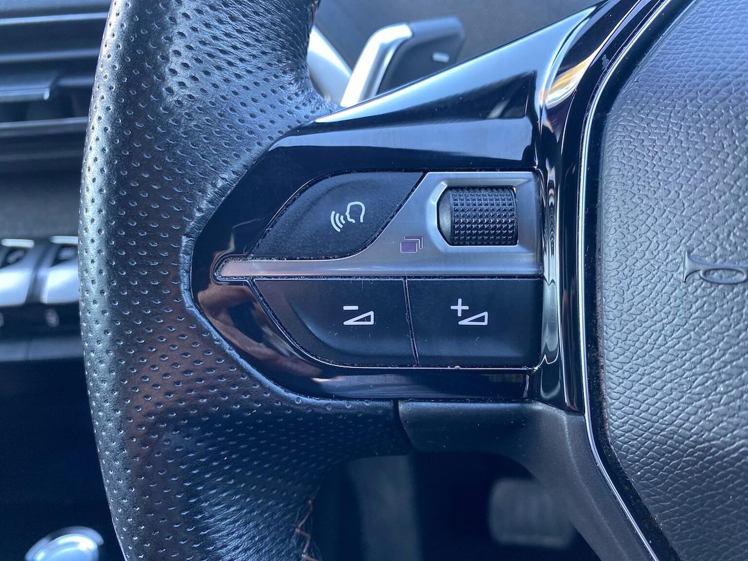 Used Peugeot 5008 2020 for sale - 78193641: Photo 29