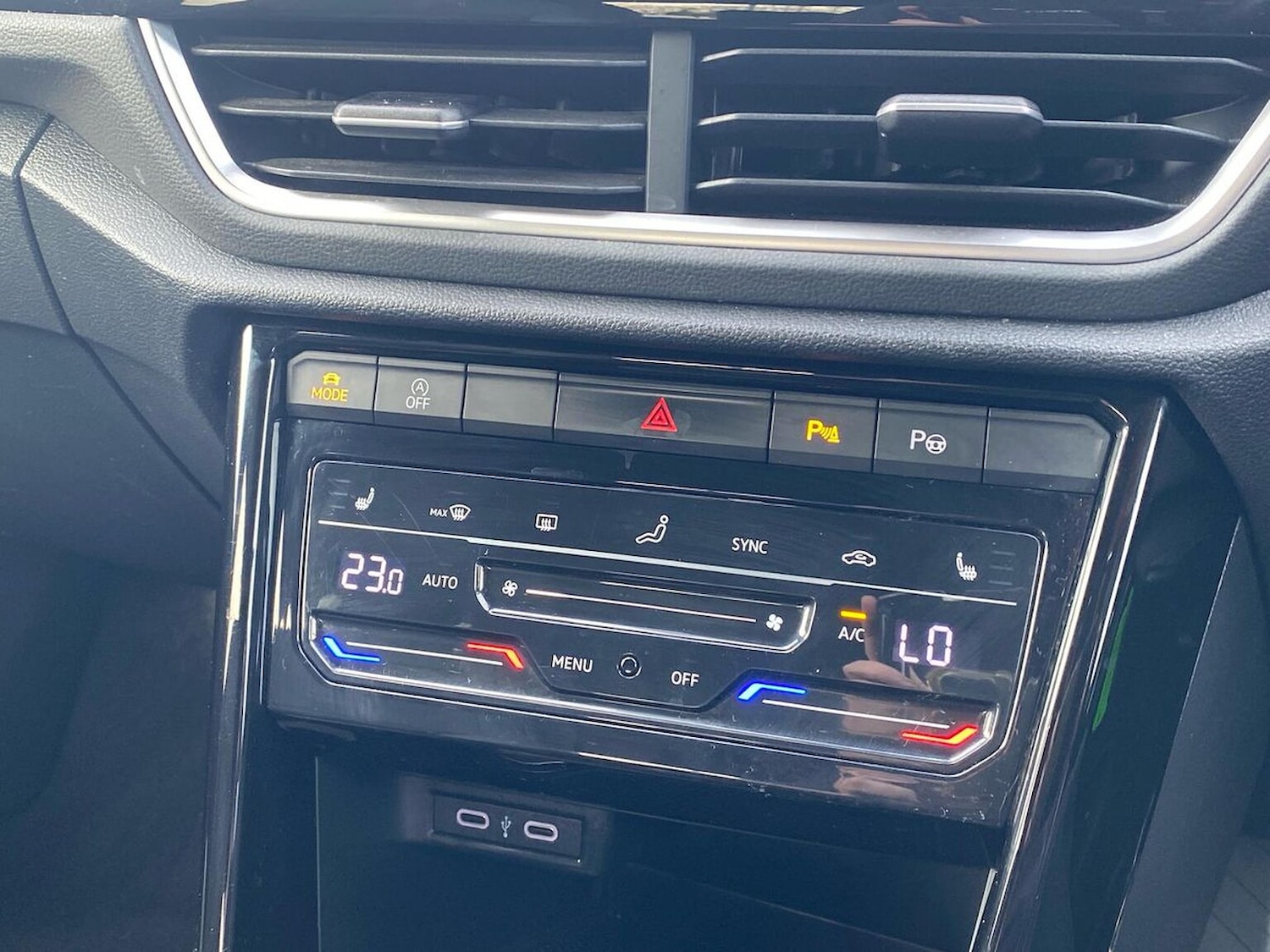 Used Volkswagen T-Roc 2023 for sale - 78193657: Photo 14