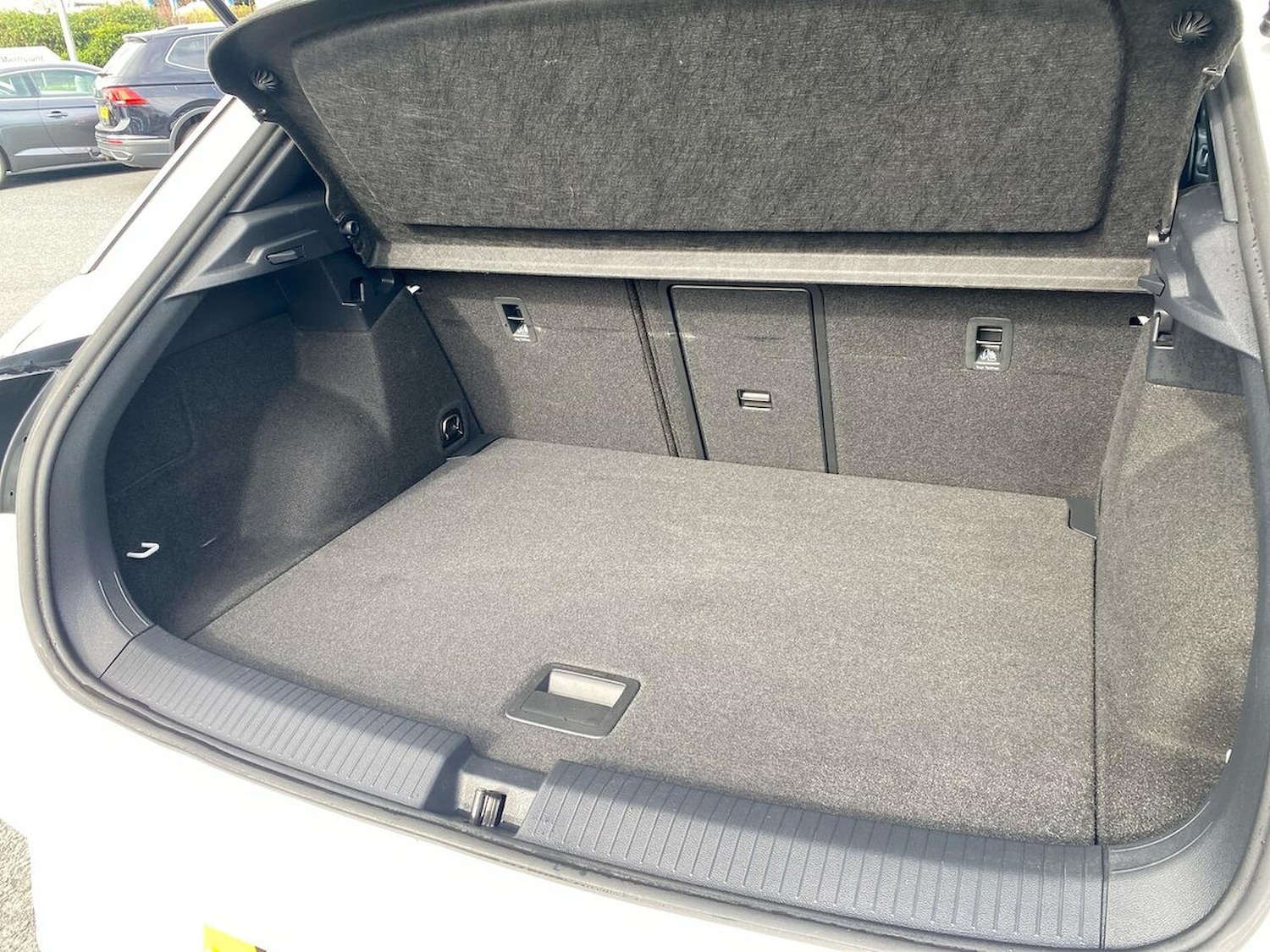 Used Volkswagen T-Roc 2023 for sale - 78193657: Photo 19