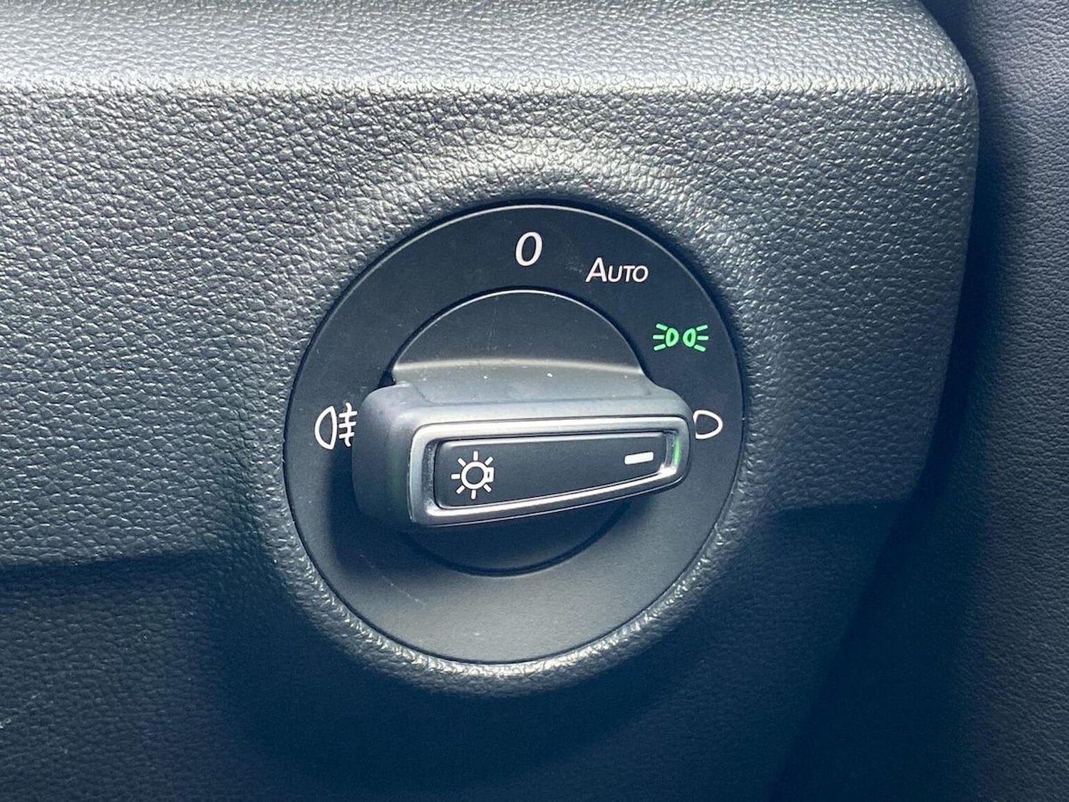 Used Volkswagen T-Roc 2023 for sale - 78193657: Photo 27