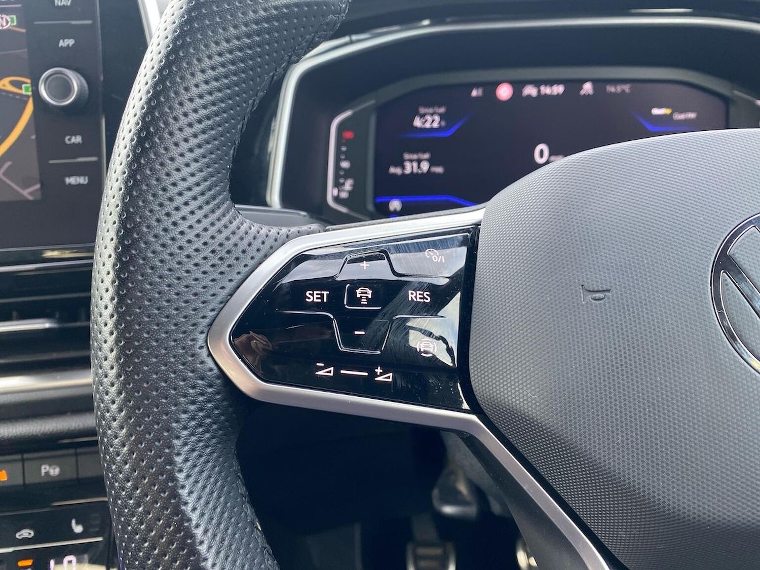 Used Volkswagen T-Roc 2023 for sale - 78193657: Photo 29