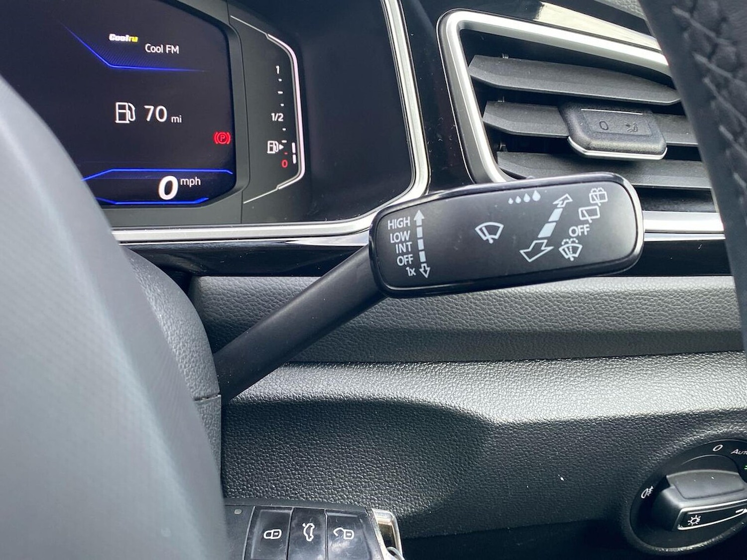 Used Volkswagen T-Roc 2023 for sale - 78193657: Photo 30