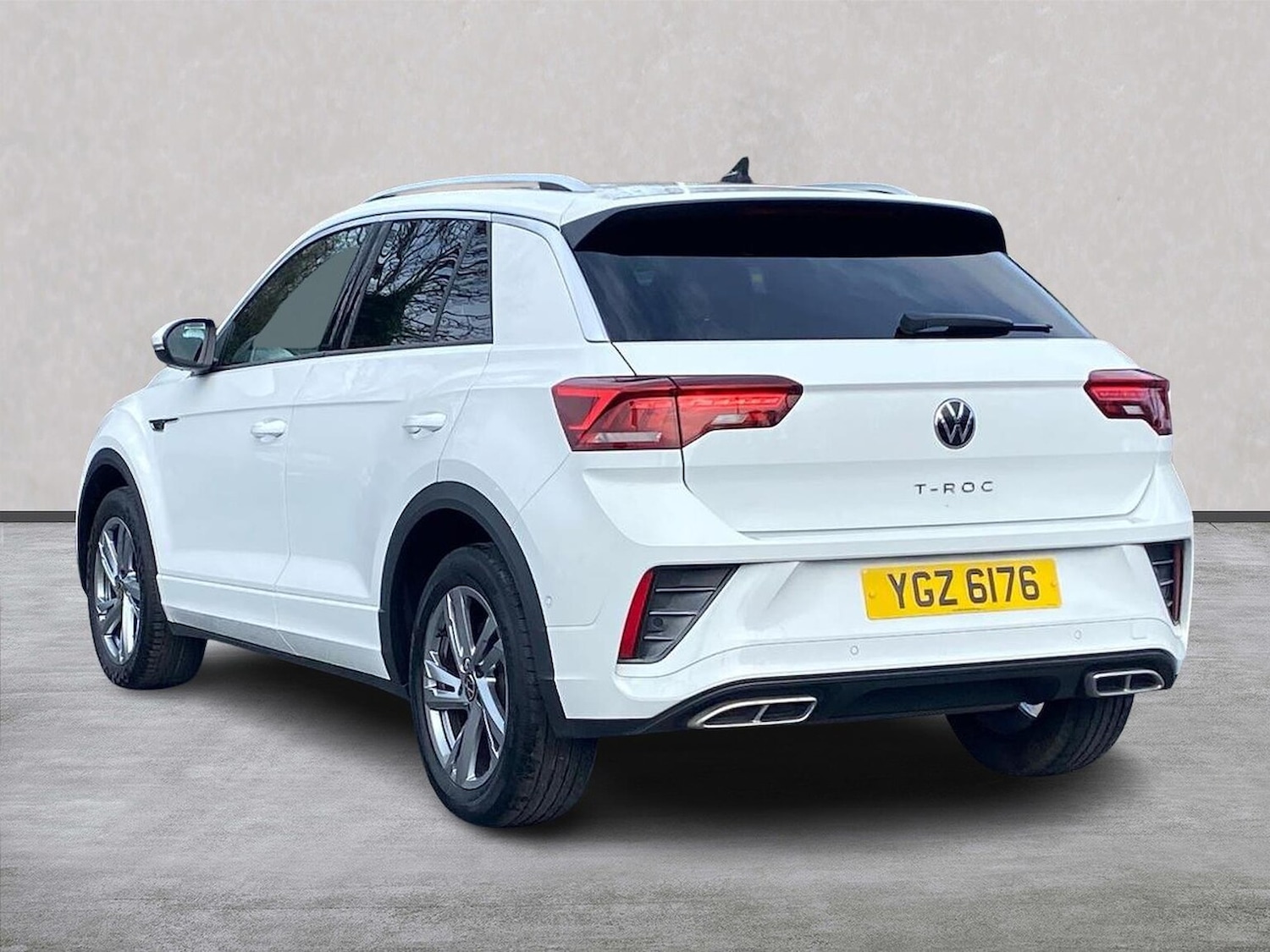 Used Volkswagen T-Roc 2023 for sale - 78193657: Photo 4