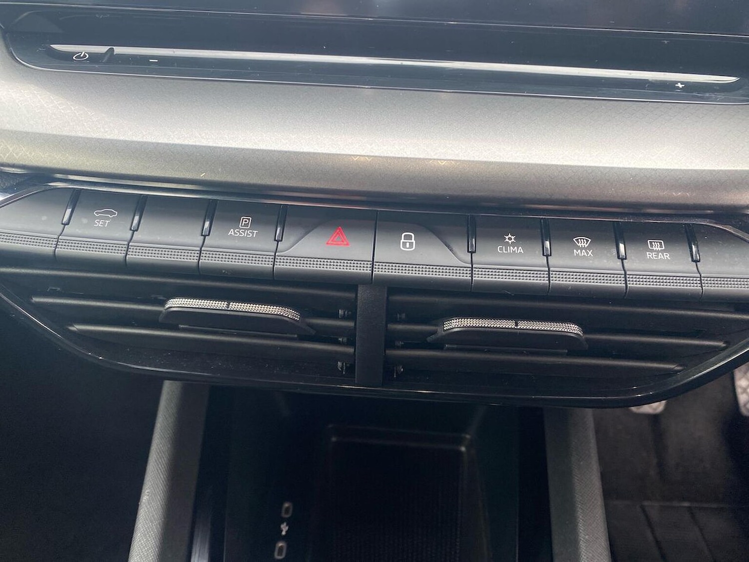 Used Skoda Octavia 2023 for sale - 77707405: Photo 12