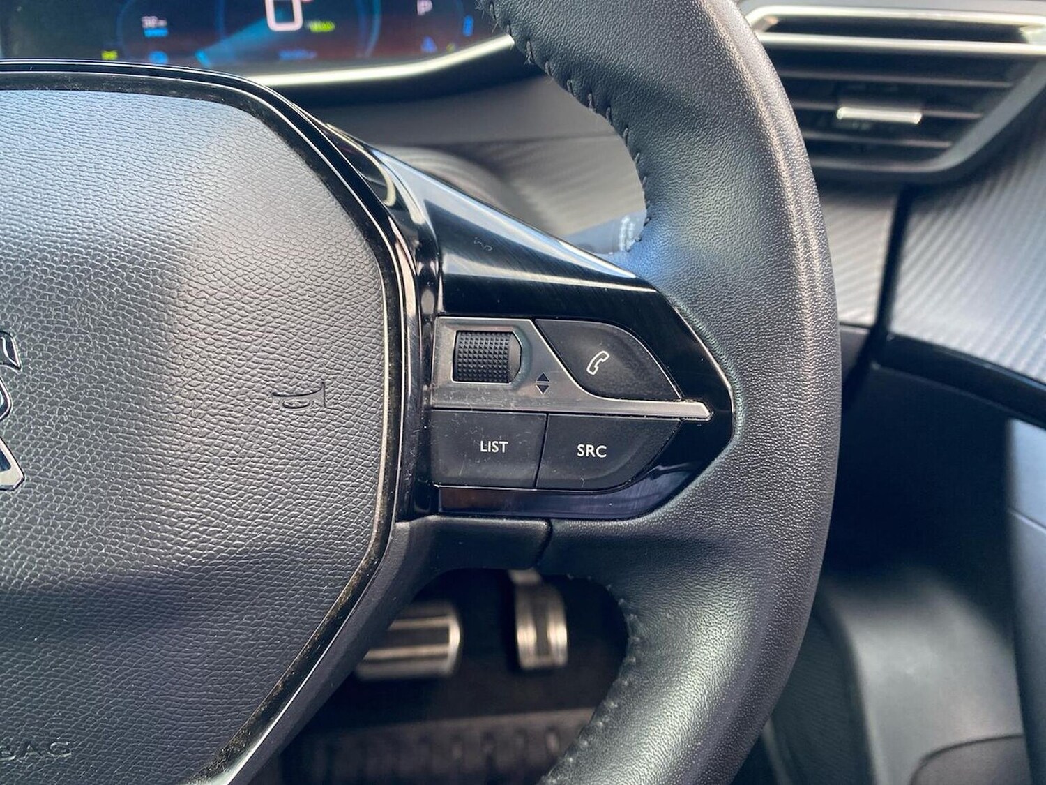 Used Peugeot 2008 2023 for sale - 78193632: Photo 28