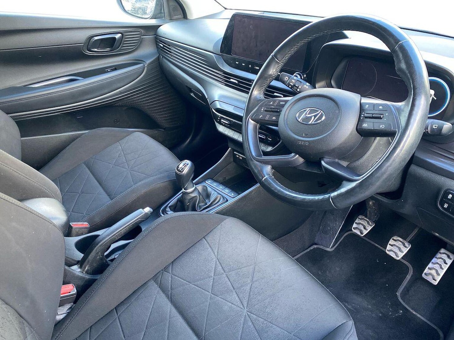 Used Hyundai BAYON 2022 for sale - 77629330: Photo 15