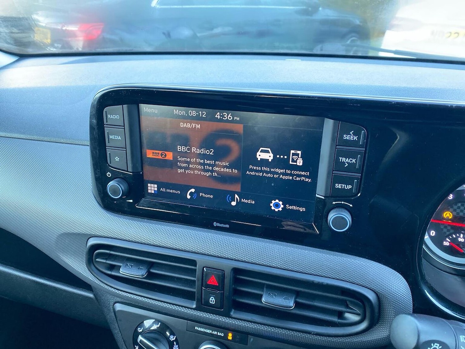 Used Hyundai i10 2022 for sale - 77707428: Photo 11