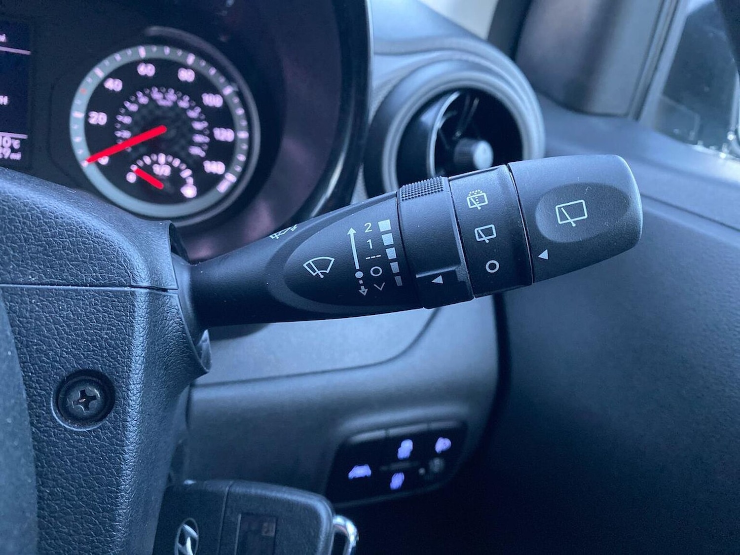 Used Hyundai i10 2022 for sale - 77707428: Photo 28