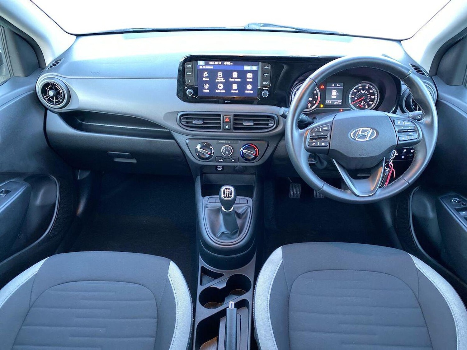 Used Hyundai i10 2022 for sale - 77707428: Photo 8