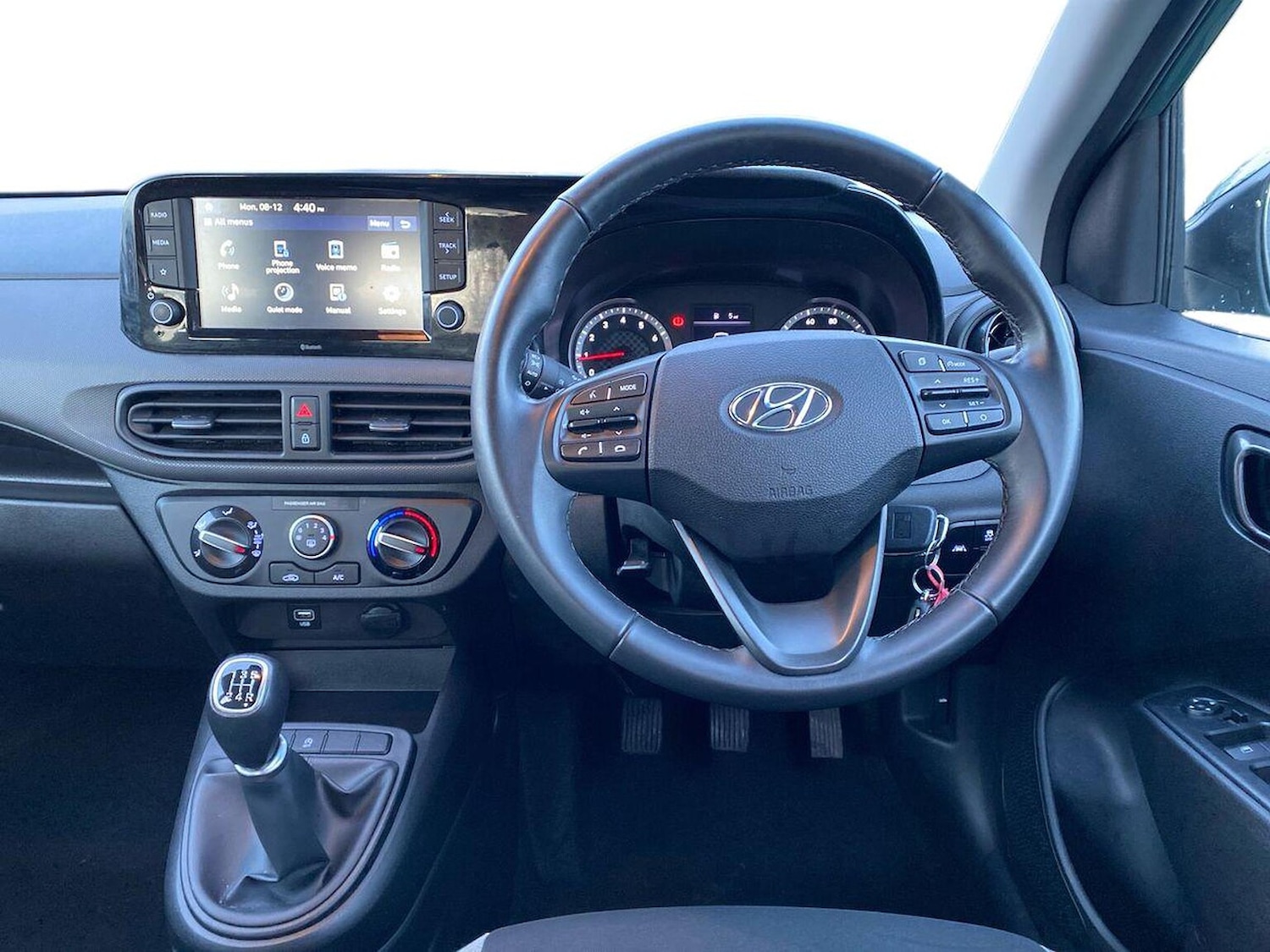 Used Hyundai i10 2022 for sale - 77707428: Photo 9