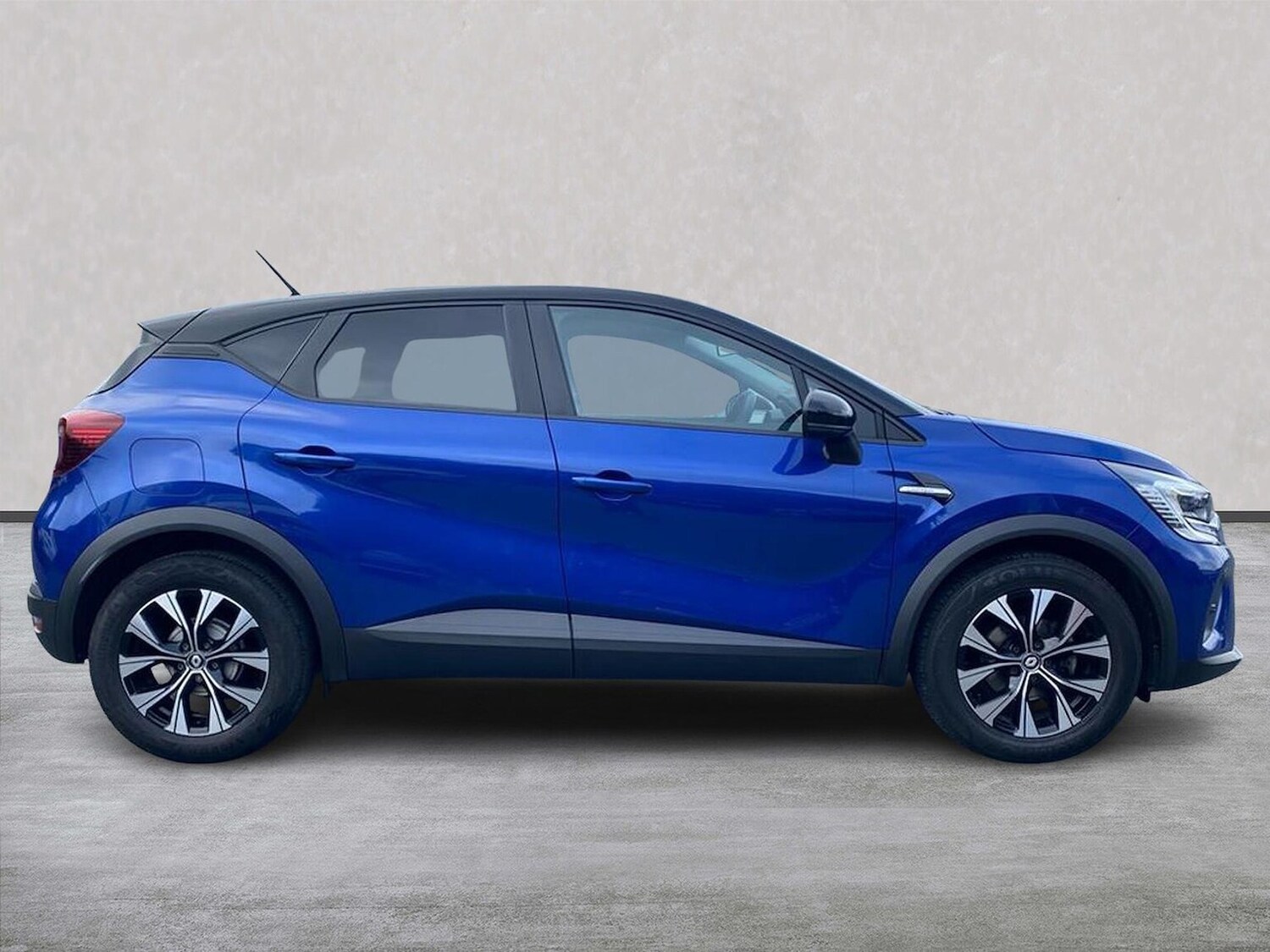 Used Renault Captur 2022 for sale - 76347006: Photo 3