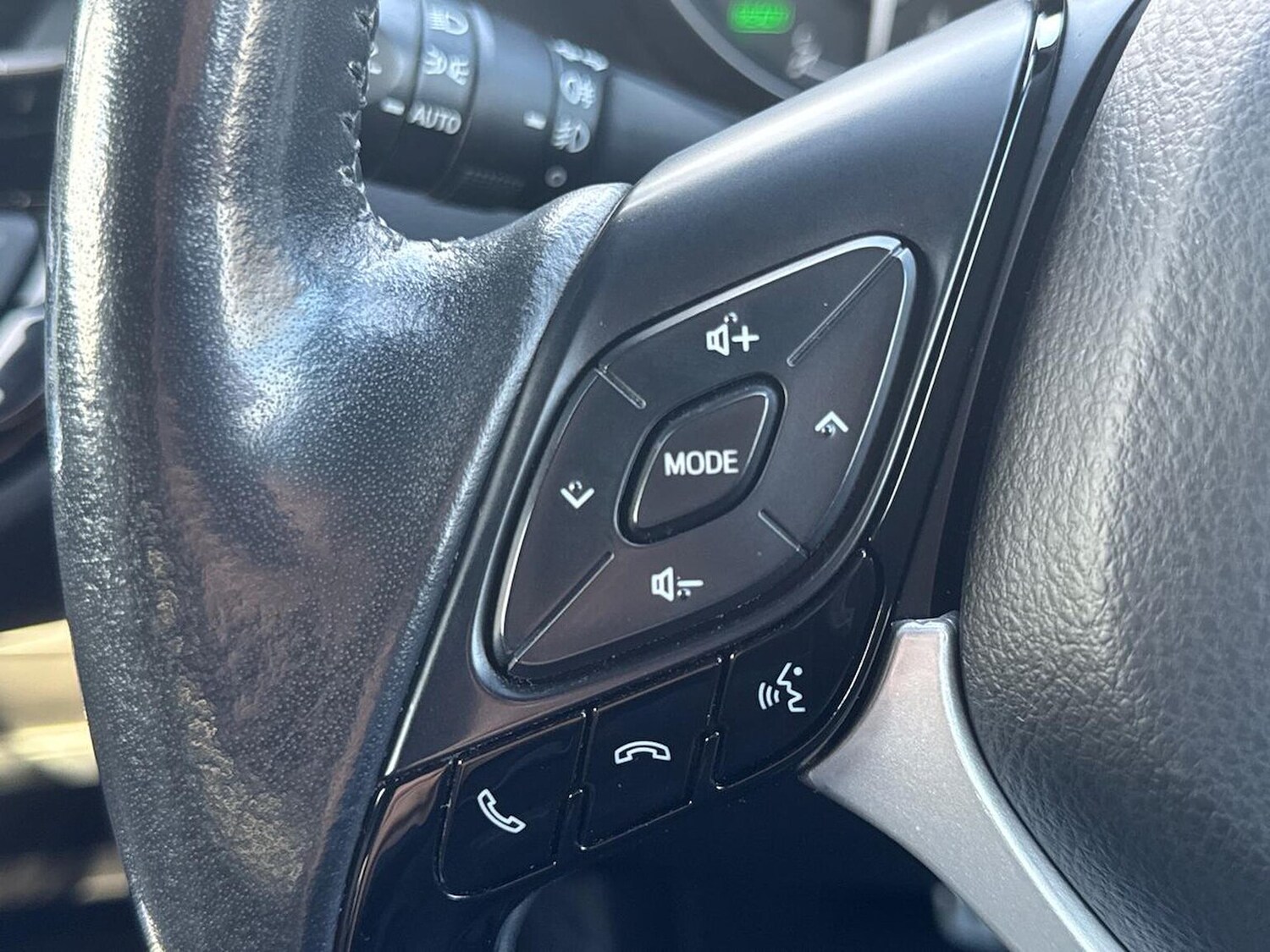 Used Toyota C-HR 2020 for sale - 76510696: Photo 27