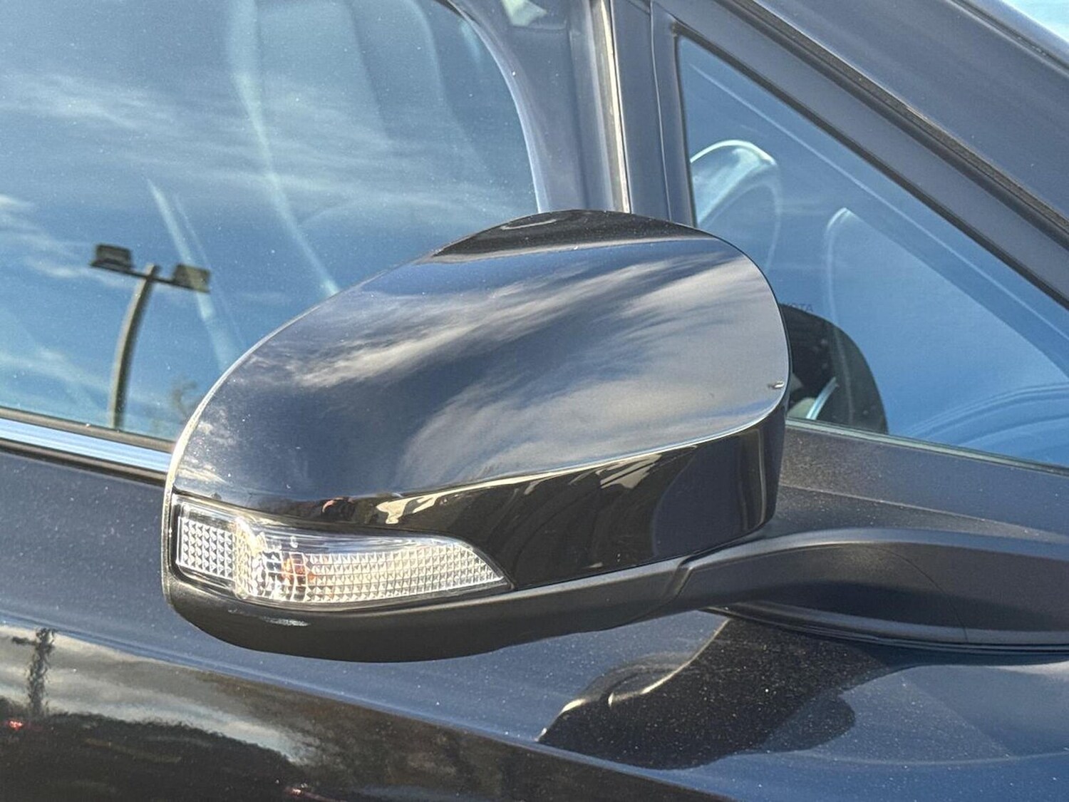 Used Toyota C-HR 2020 for sale - 76510696: Photo 32