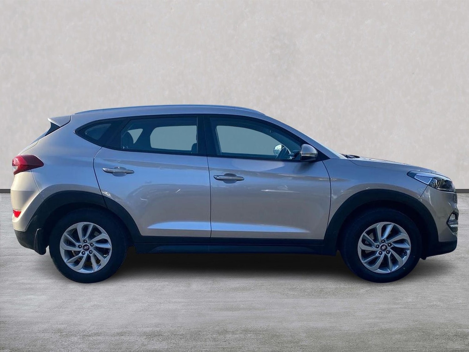 Used Hyundai TUCSON 2016 for sale - 76426731: Photo 3
