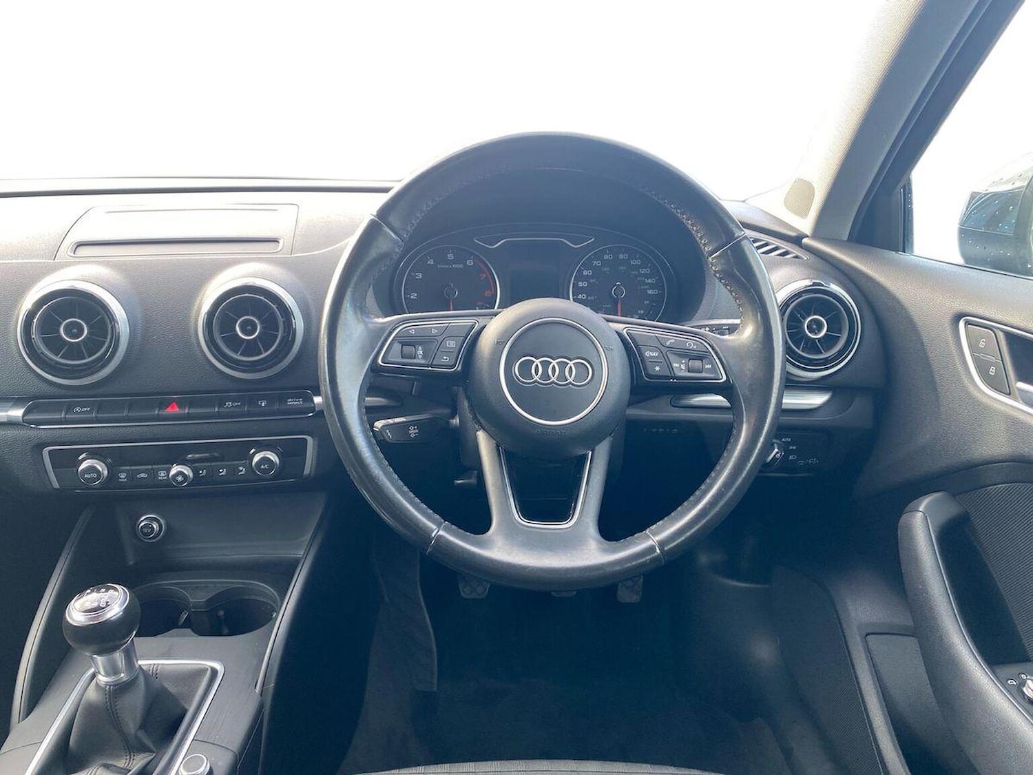 Used Audi A3 2016 for sale - 76353638: Photo 9