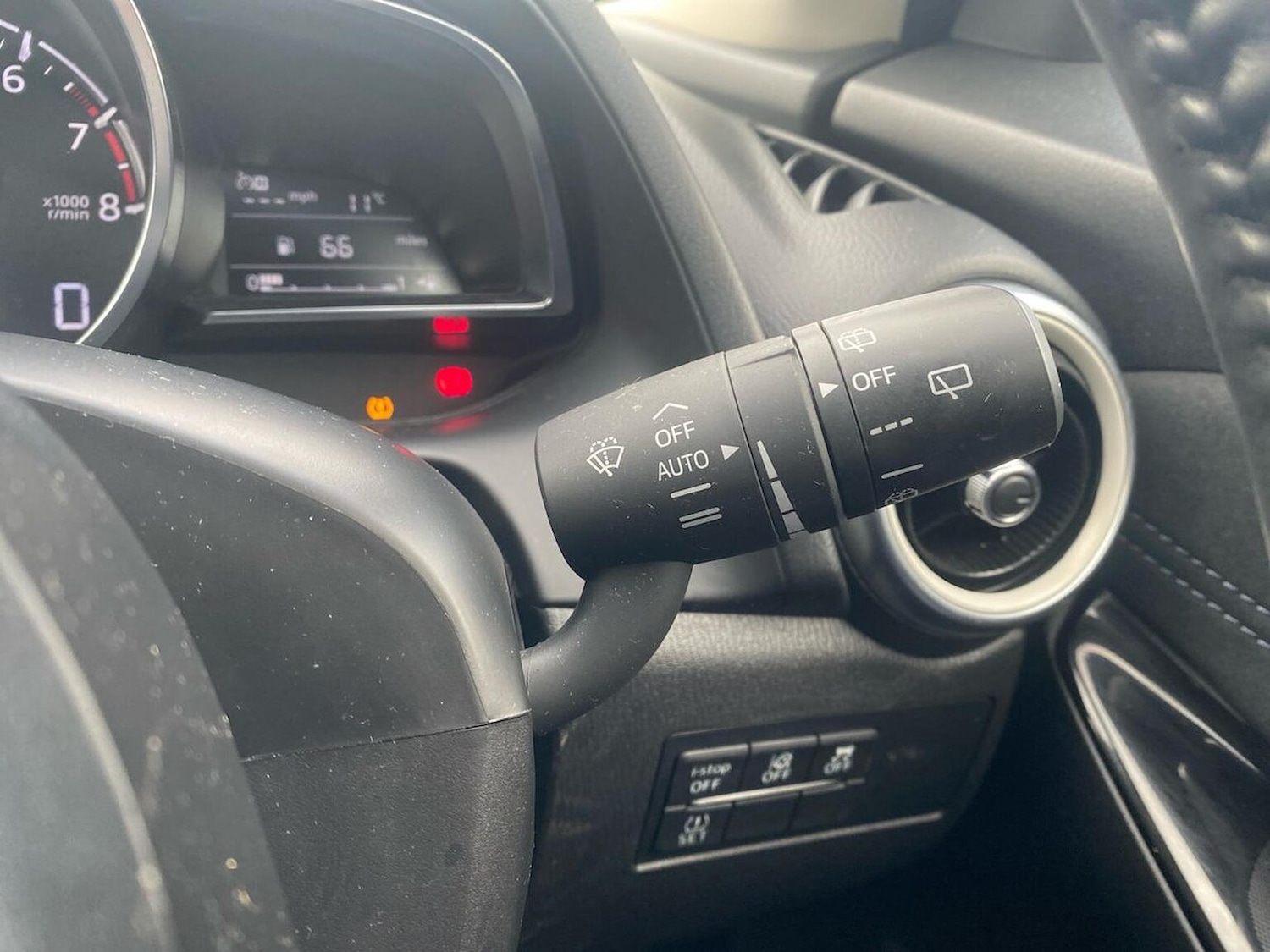 Used Mazda Mazda2 2022 for sale - 77707401: Photo 28