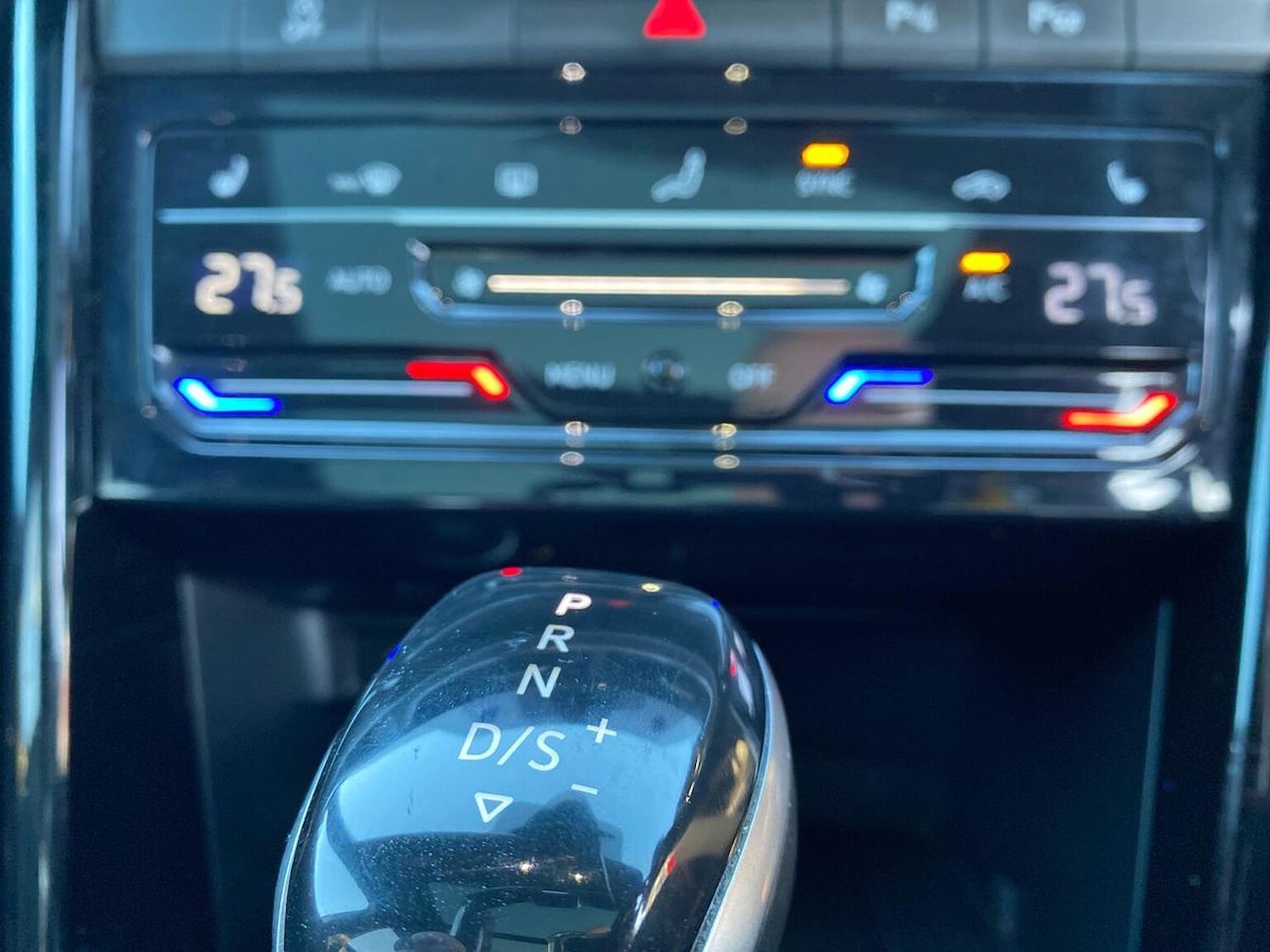 Used Volkswagen T-Roc 2022 for sale - 77635465: Photo 22