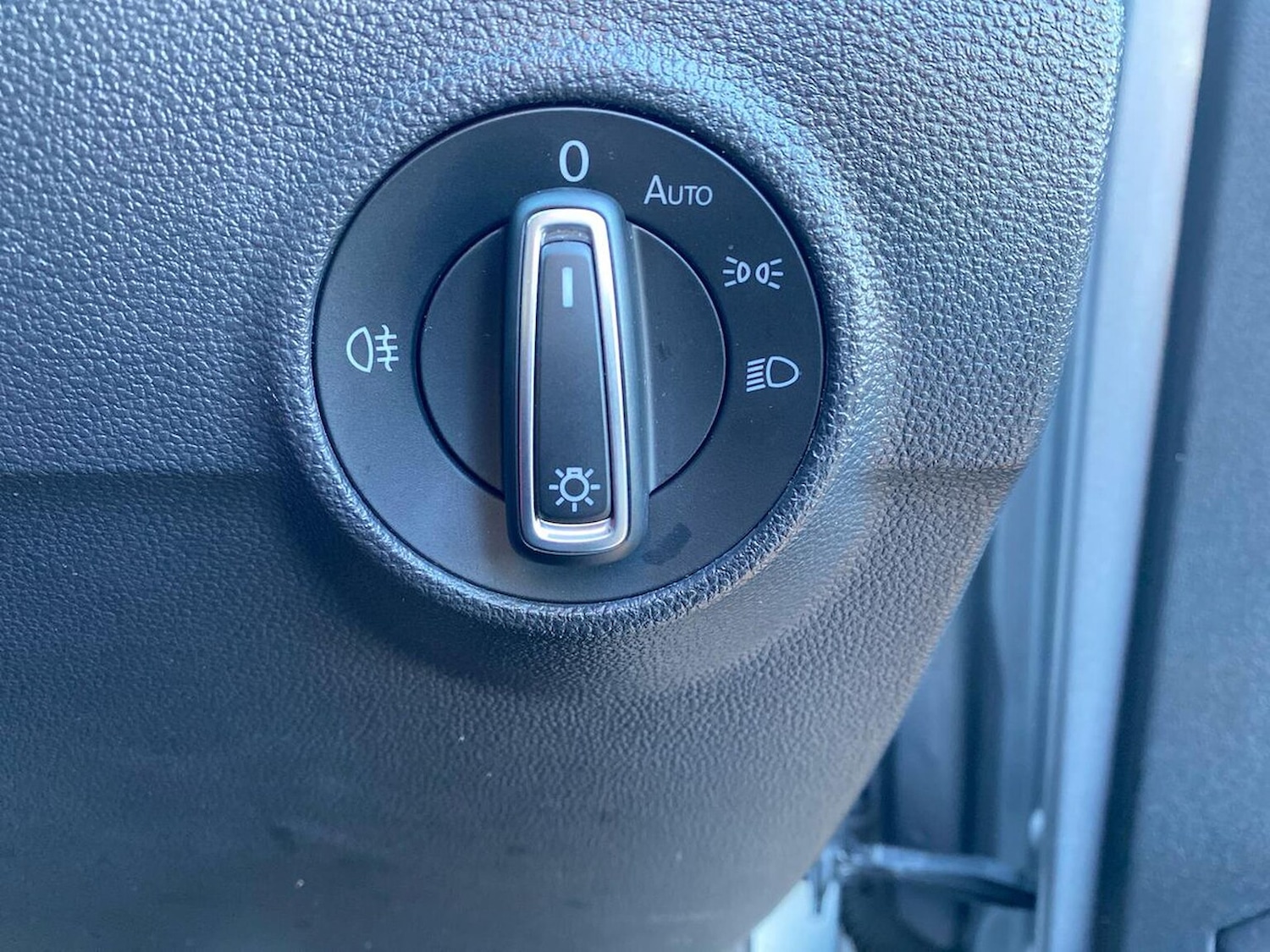 Used Volkswagen T-Roc 2022 for sale - 77635465: Photo 24