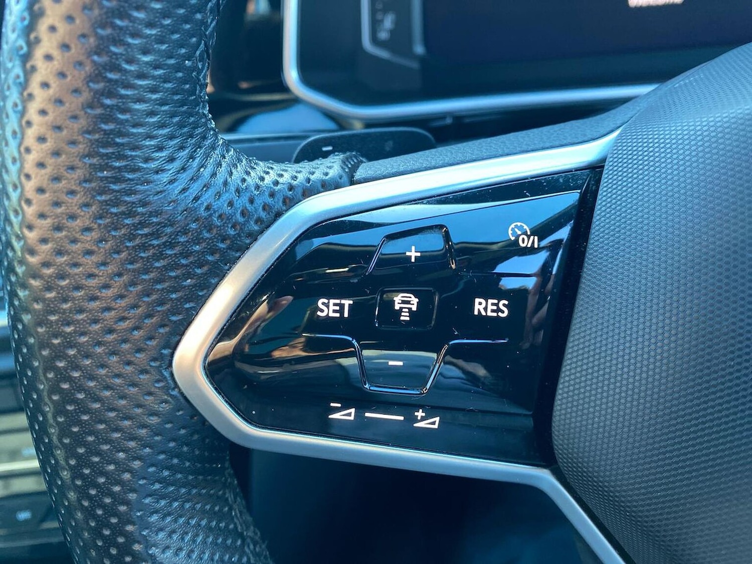 Used Volkswagen T-Roc 2022 for sale - 77635465: Photo 26