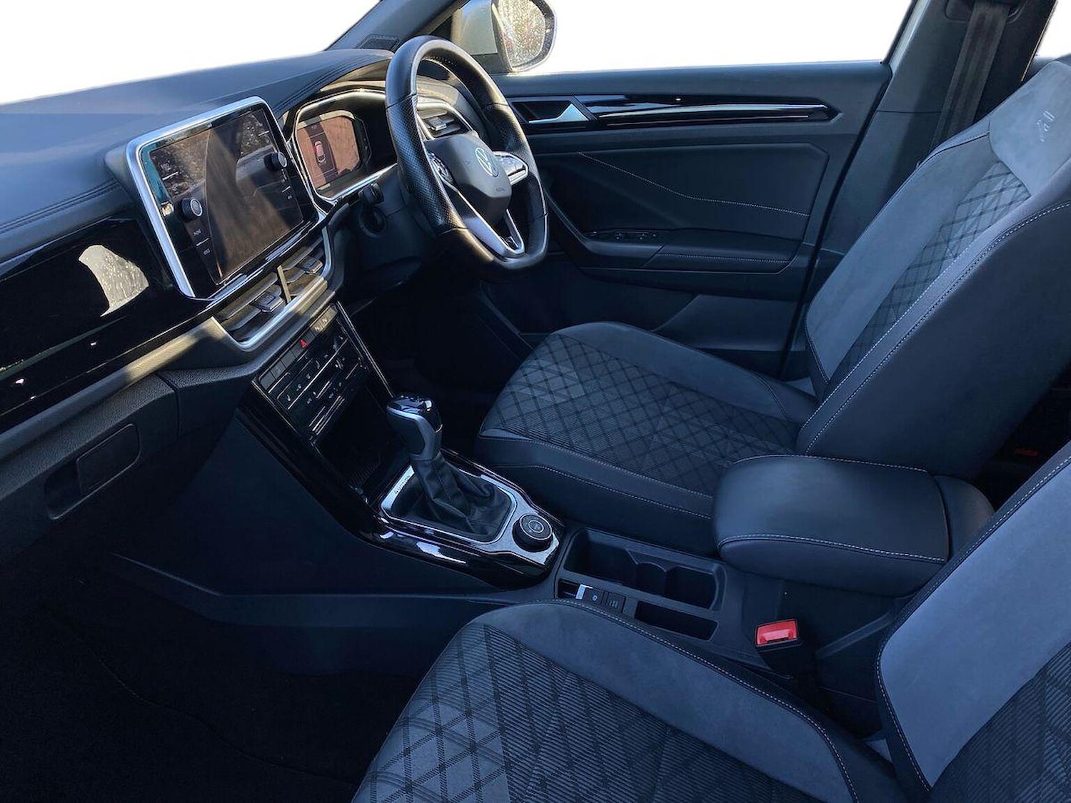 Used Volkswagen T-Roc 2022 for sale - 77635465: Photo 7