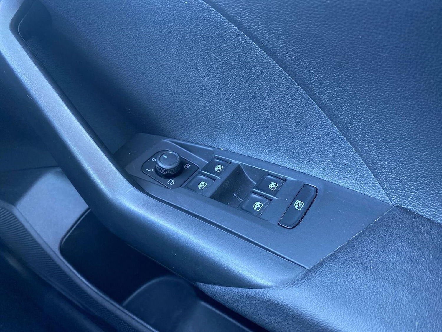 Used Volkswagen T-Cross 2022 for sale - 75957063: Photo 21