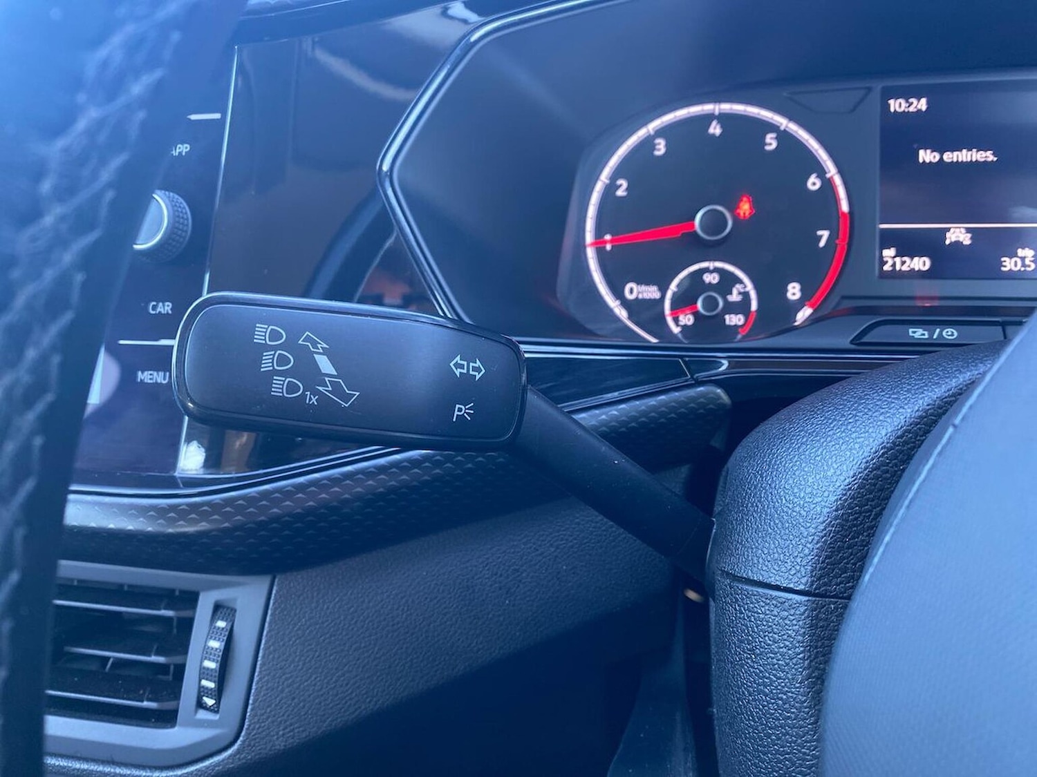 Used Volkswagen T-Cross 2022 for sale - 75957063: Photo 28