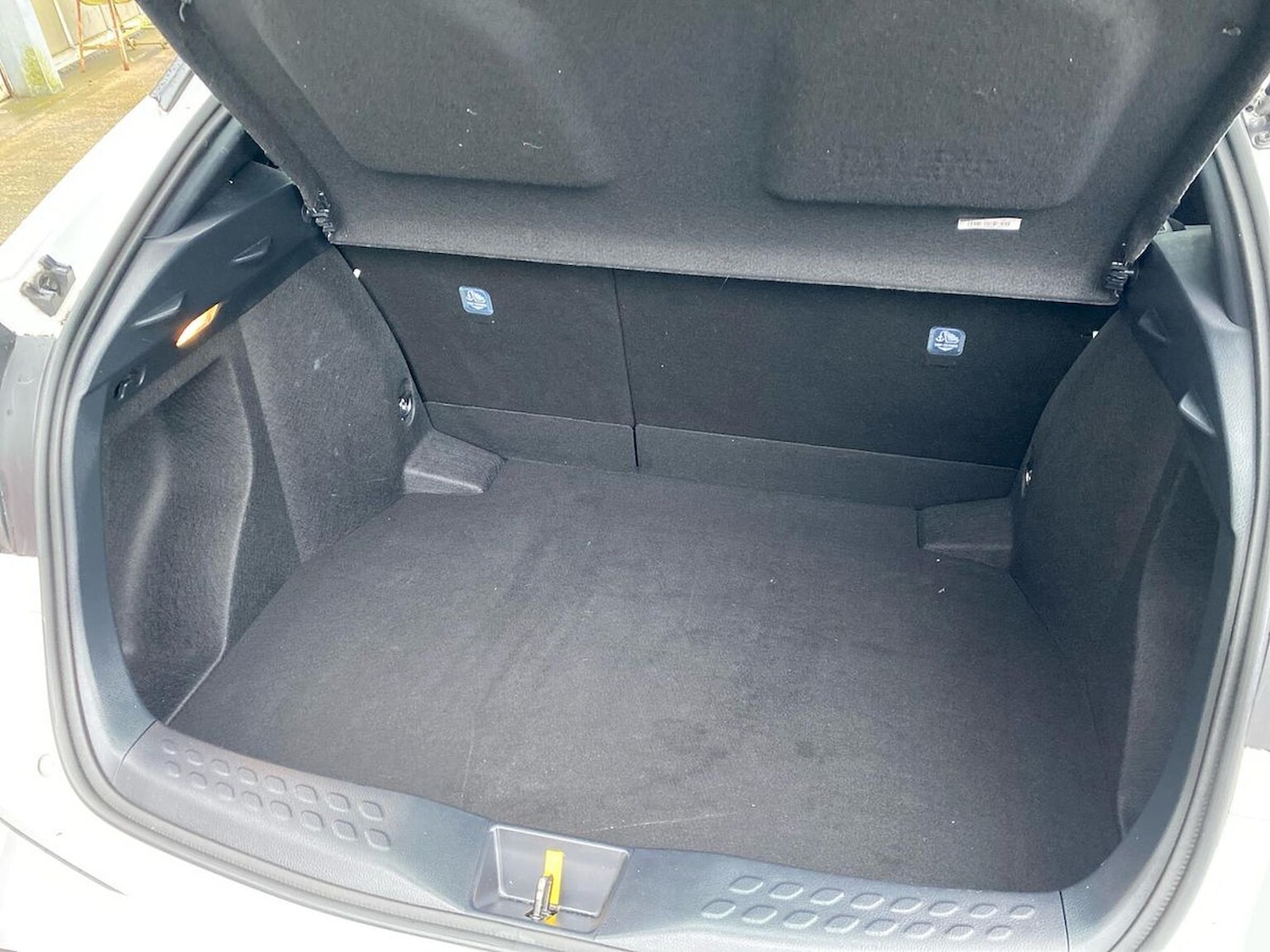 Used Toyota C-HR 2022 for sale - 77707385: Photo 17