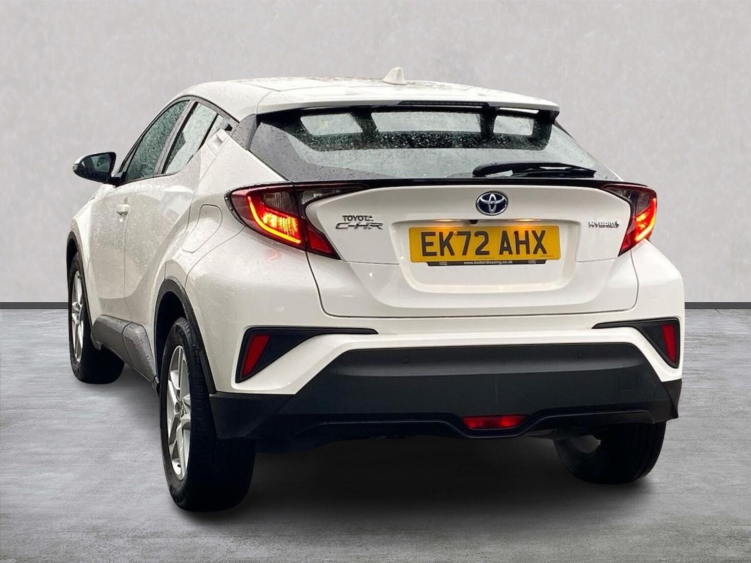 Used Toyota C-HR 2022 for sale - 77707385: Photo 2