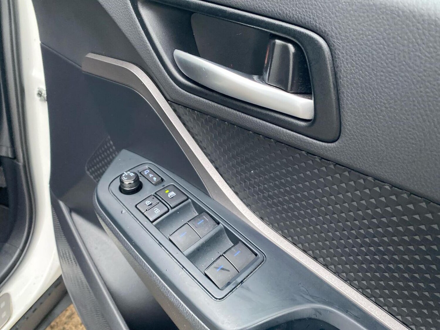 Used Toyota C-HR 2022 for sale - 77707385: Photo 21