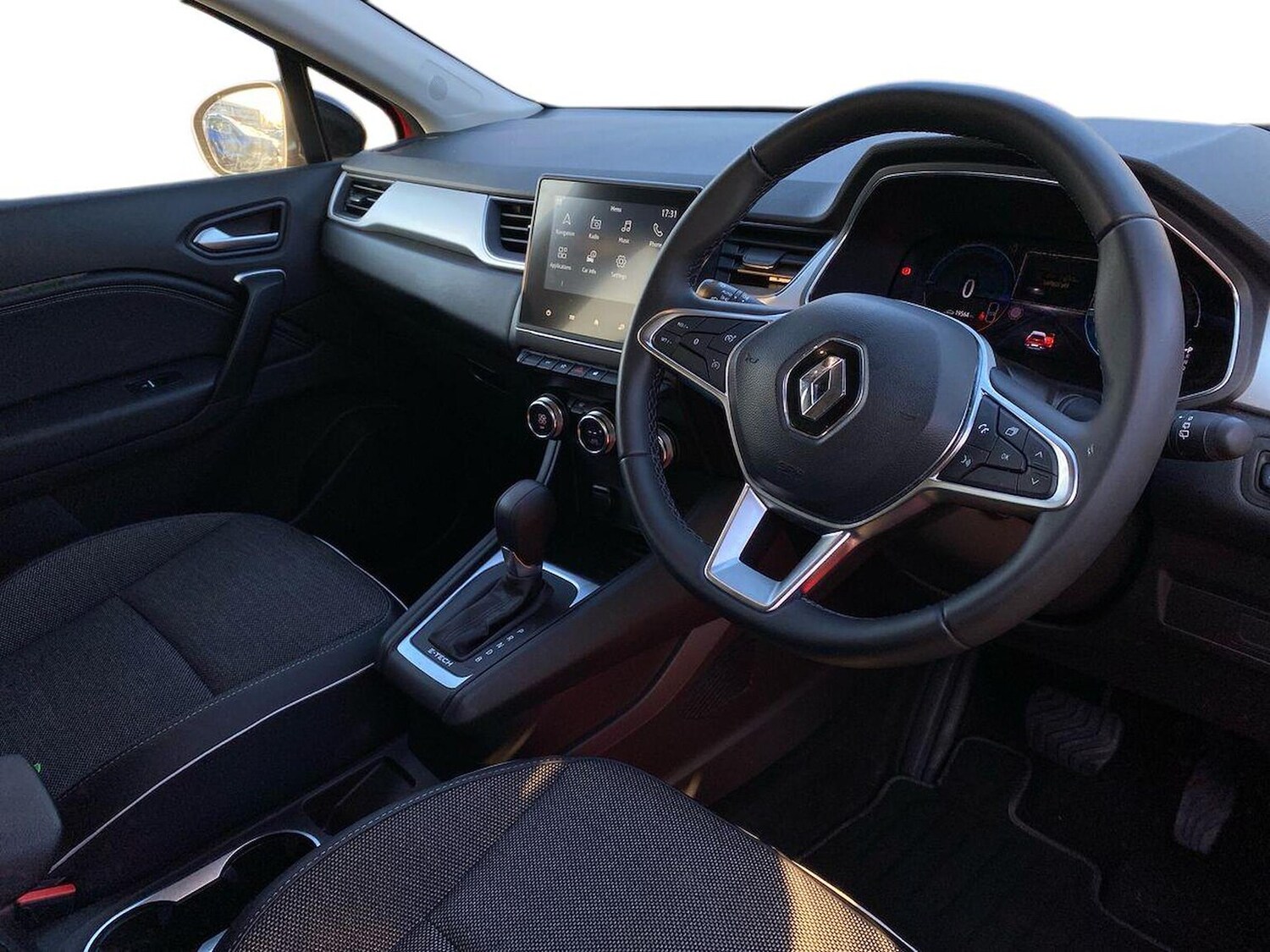 Used Renault Captur 2023 for sale - 78192595: Photo 17