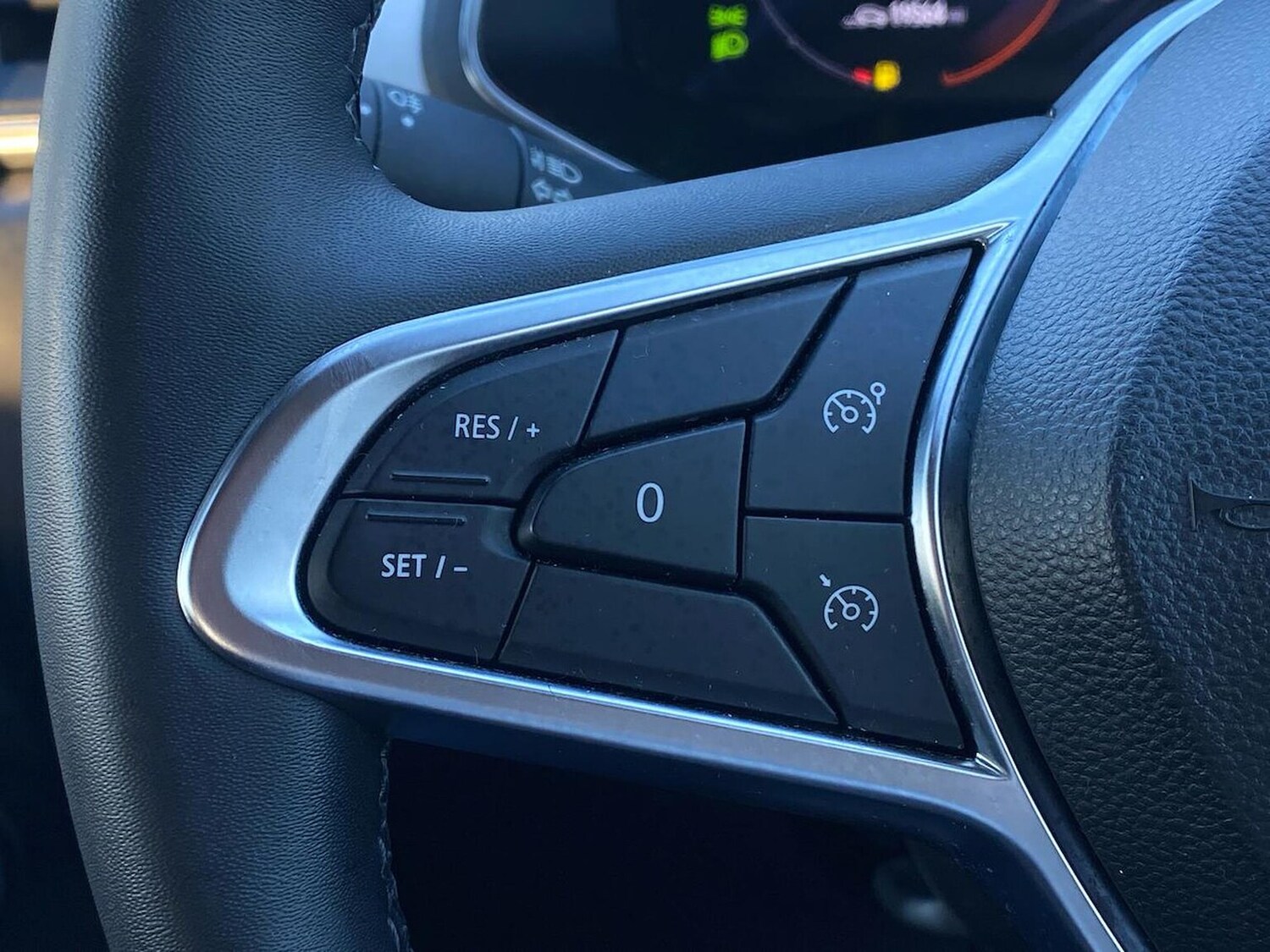 Used Renault Captur 2023 for sale - 78192595: Photo 29