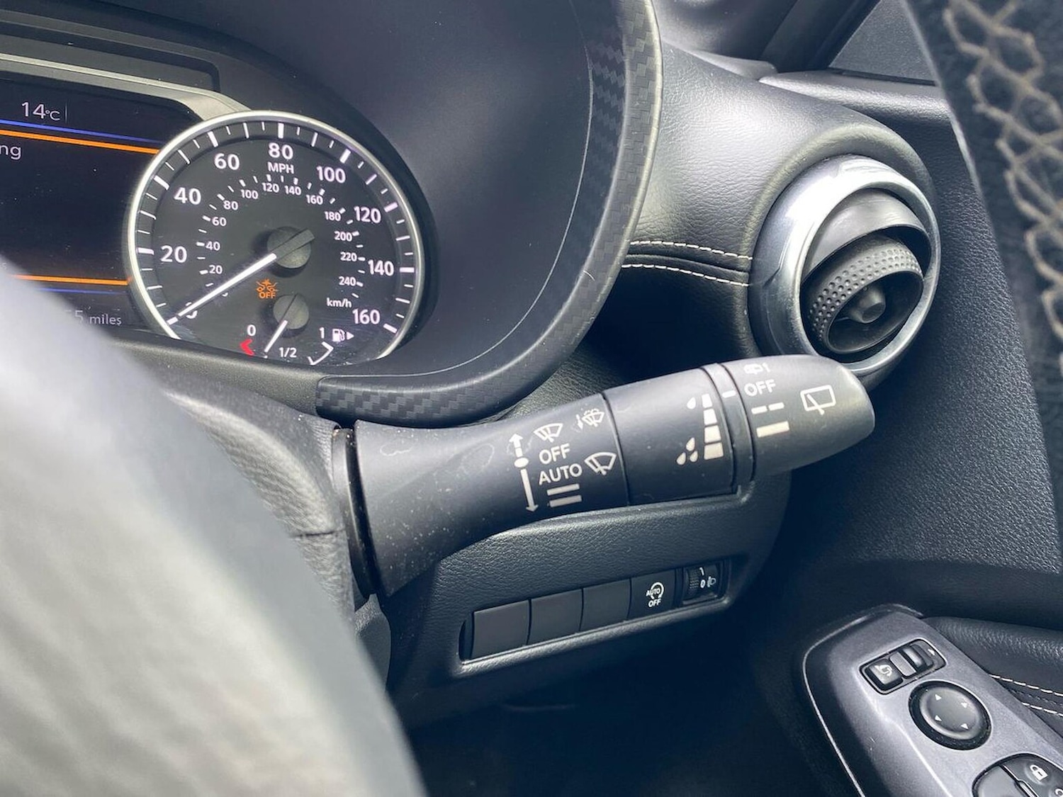 Used Nissan Juke 2023 for sale - 76127128: Photo 28