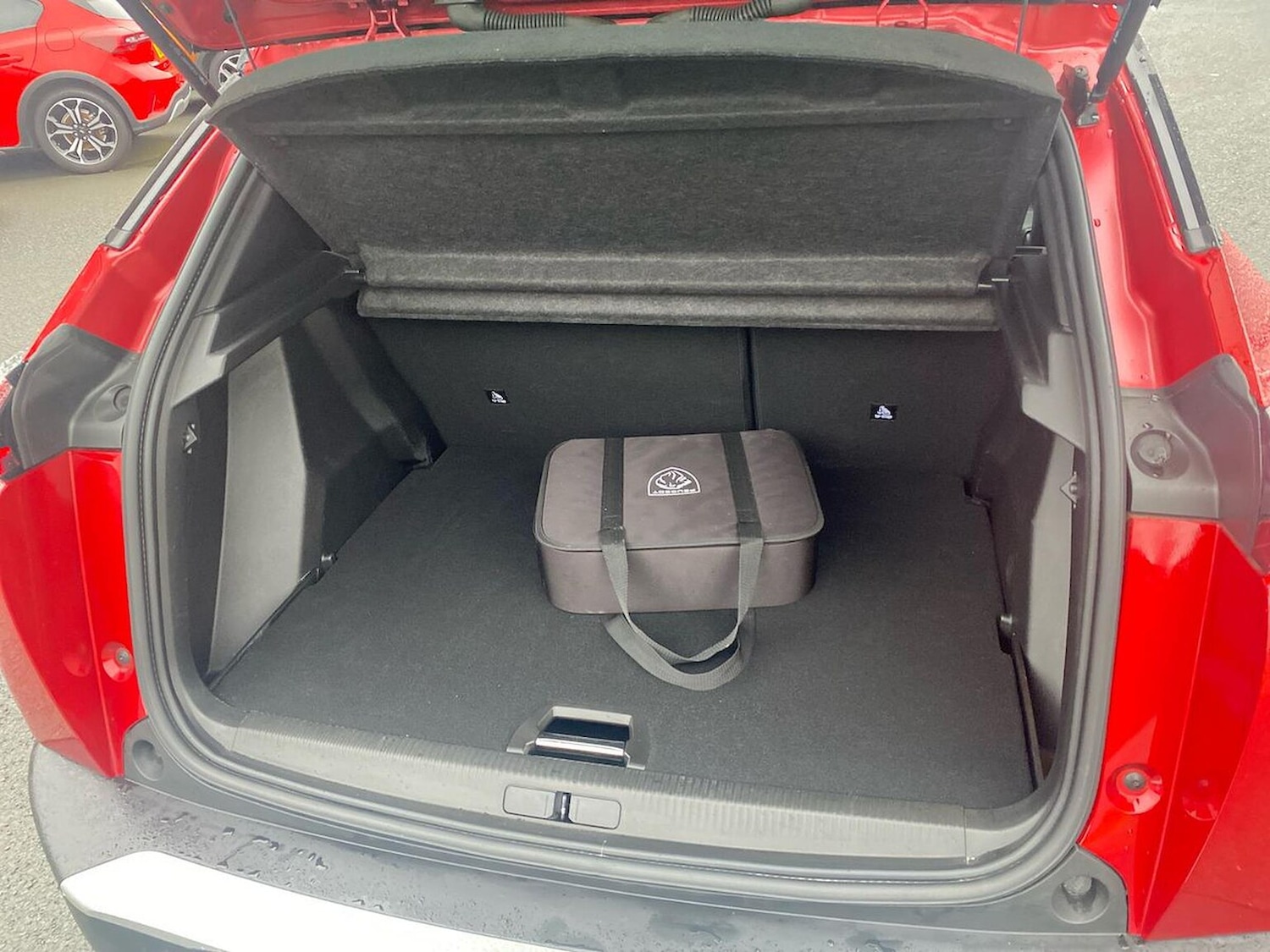 Used Peugeot 2008 2022 for sale - 76651217: Photo 17