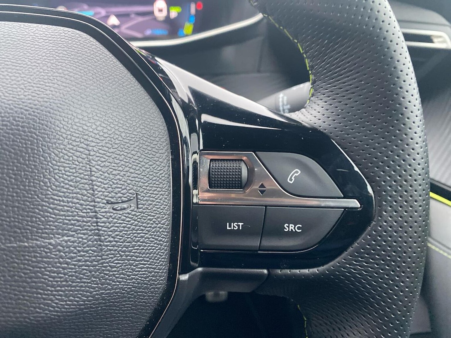 Used Peugeot 2008 2022 for sale - 76651217: Photo 26