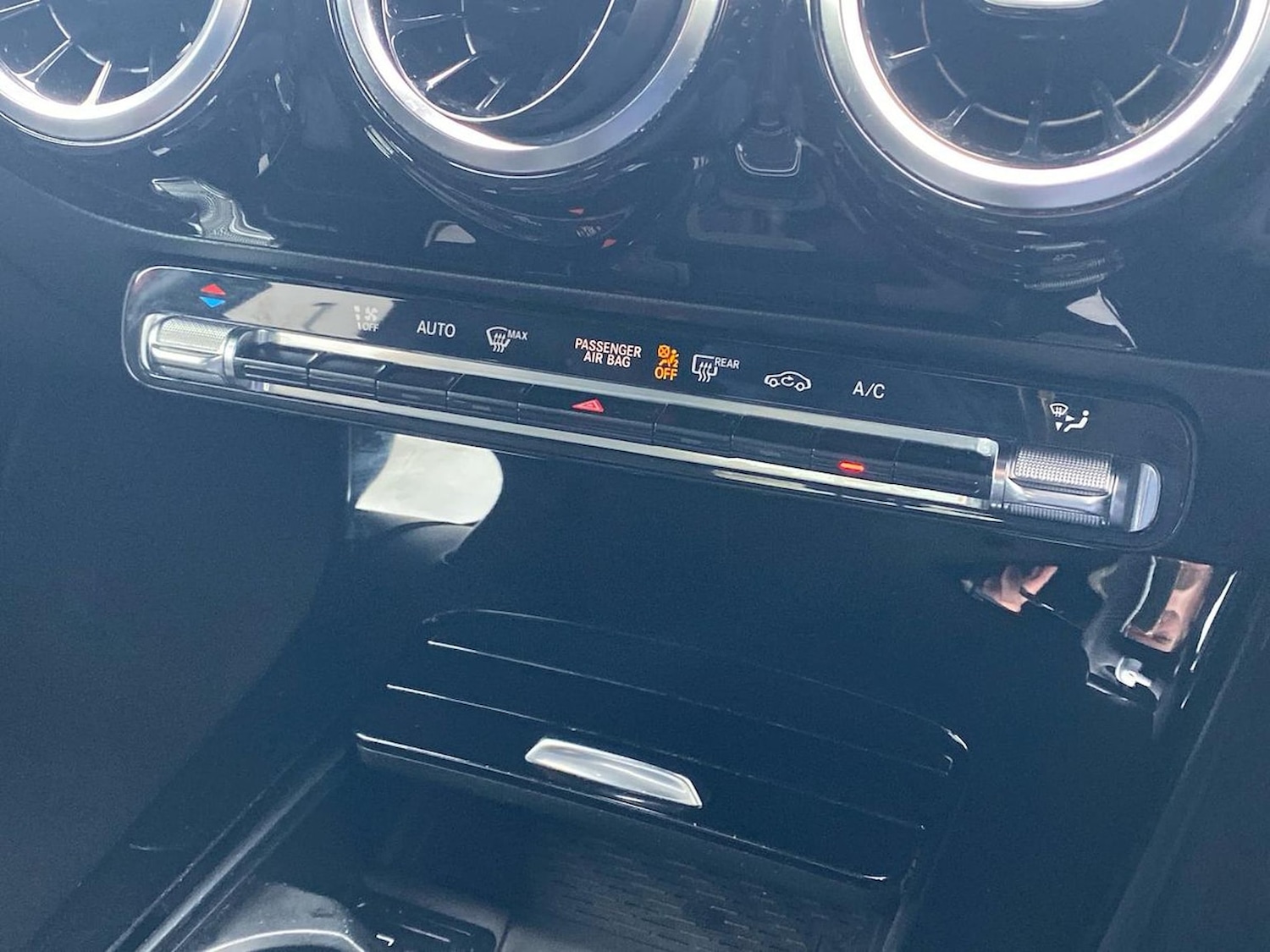 Used Mercedes-Benz A-Class 2019 for sale - 76396858: Photo 12