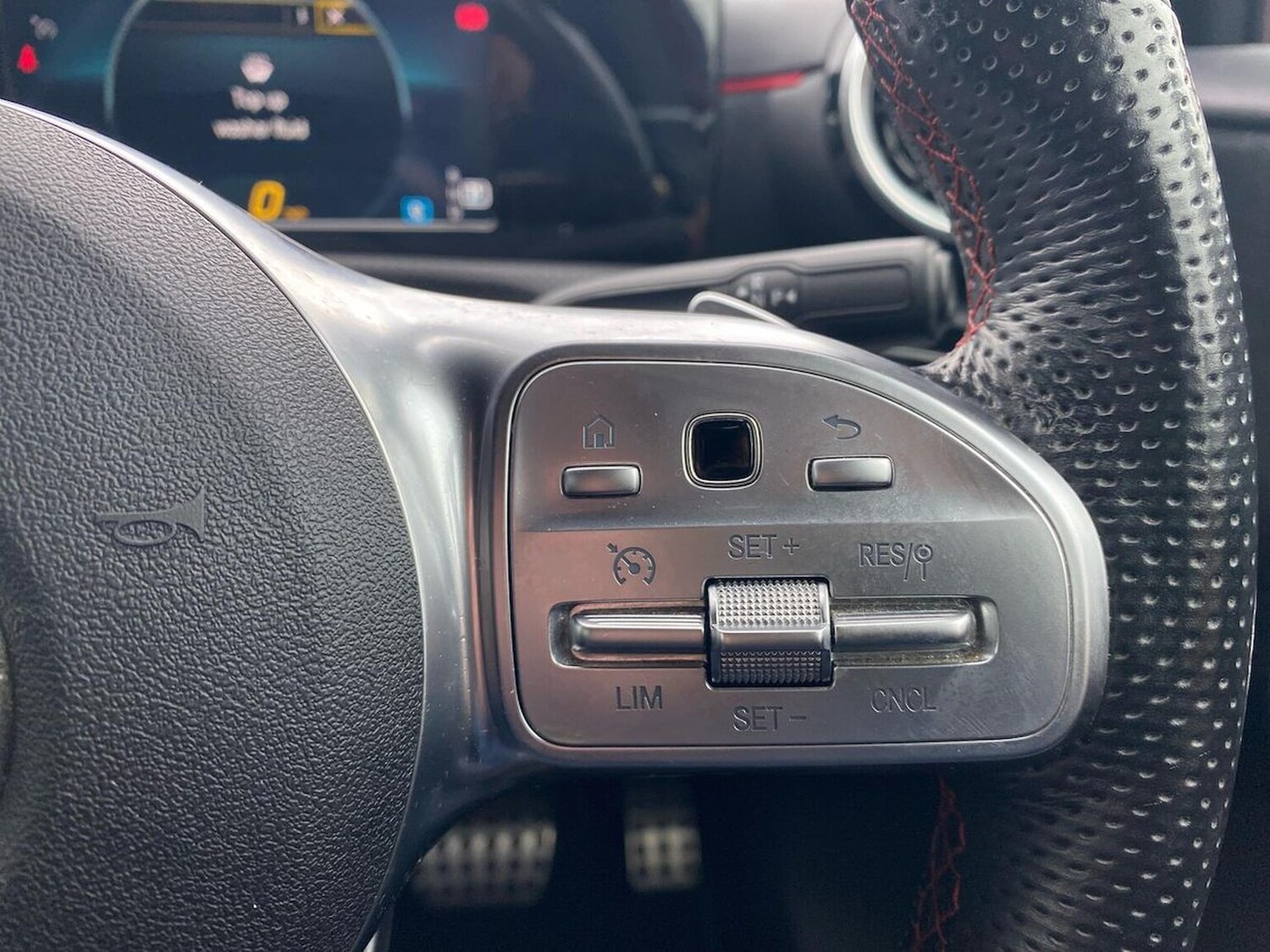 Used Mercedes-Benz A-Class 2019 for sale - 76396858: Photo 26