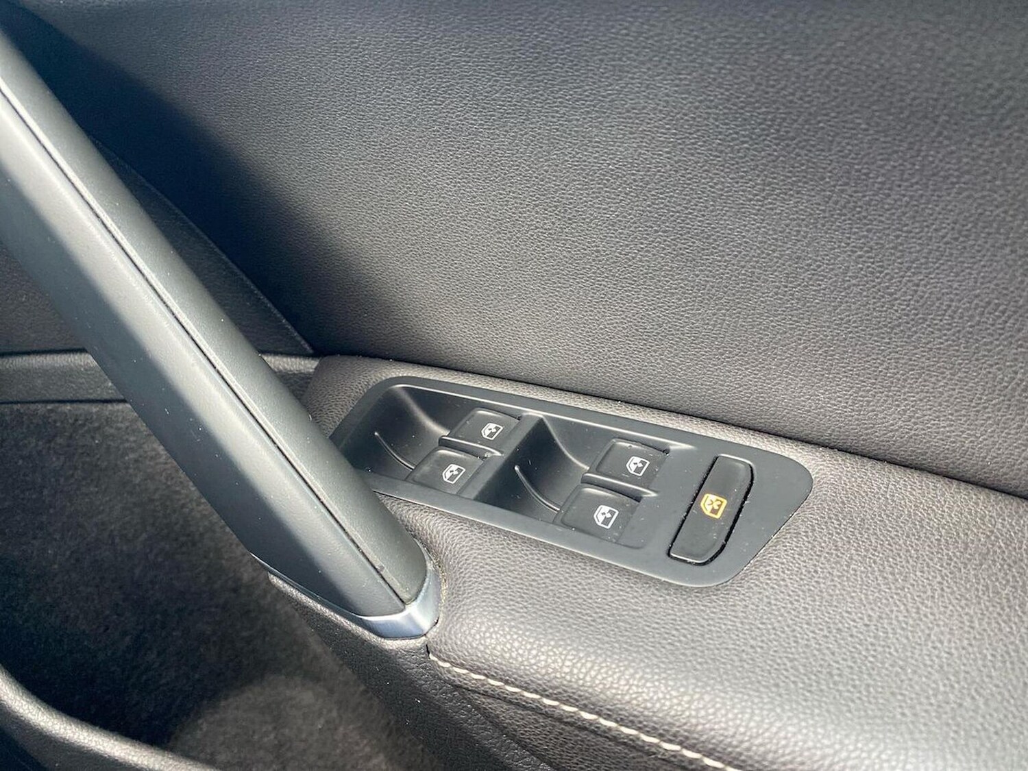 Used Volkswagen Golf 2019 for sale - 76374333: Photo 21