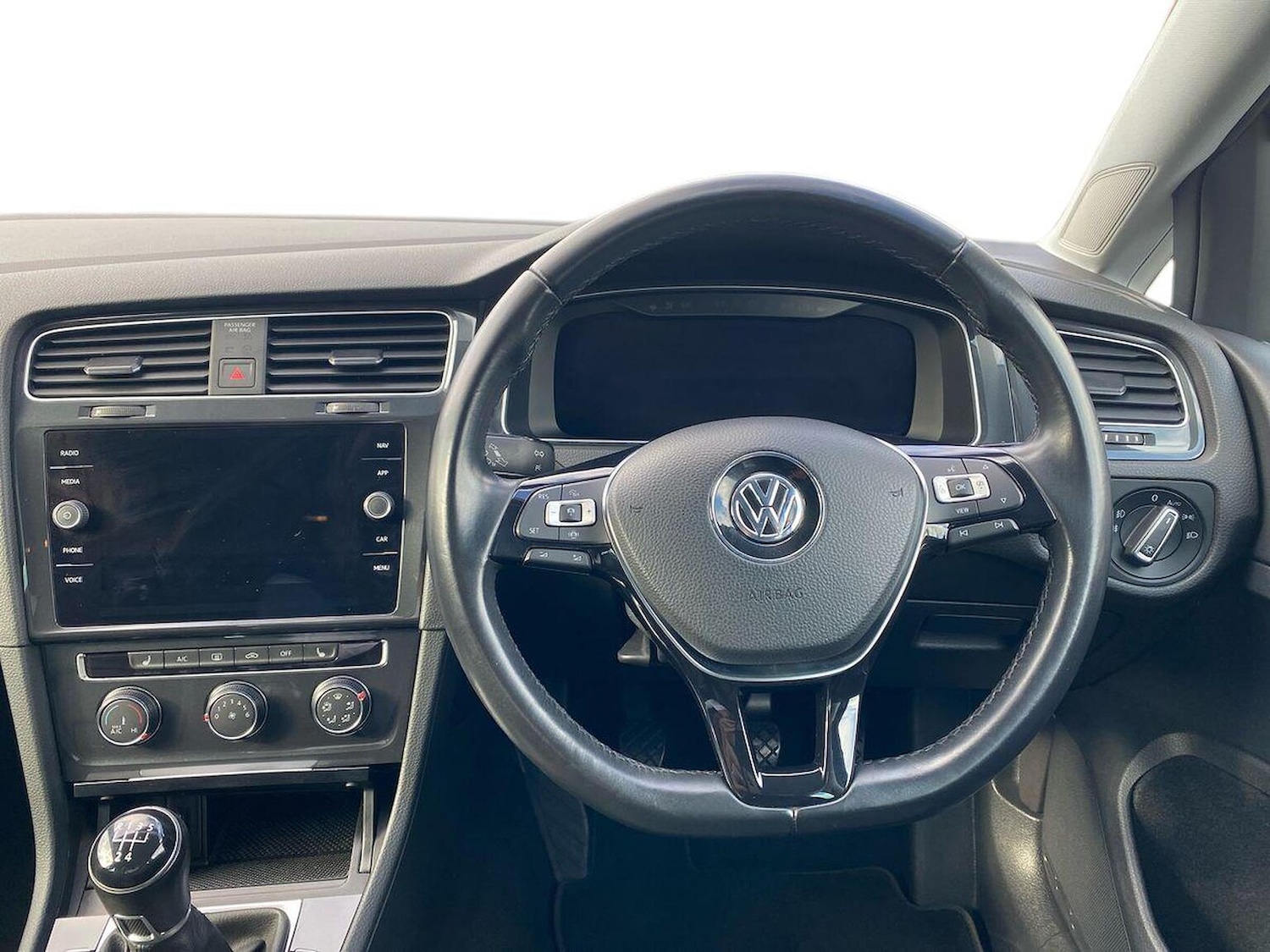 Used Volkswagen Golf 2019 for sale - 76374333: Photo 9