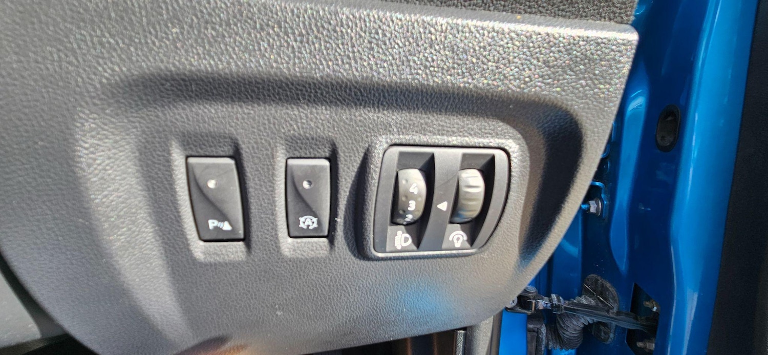 Vehicle 33